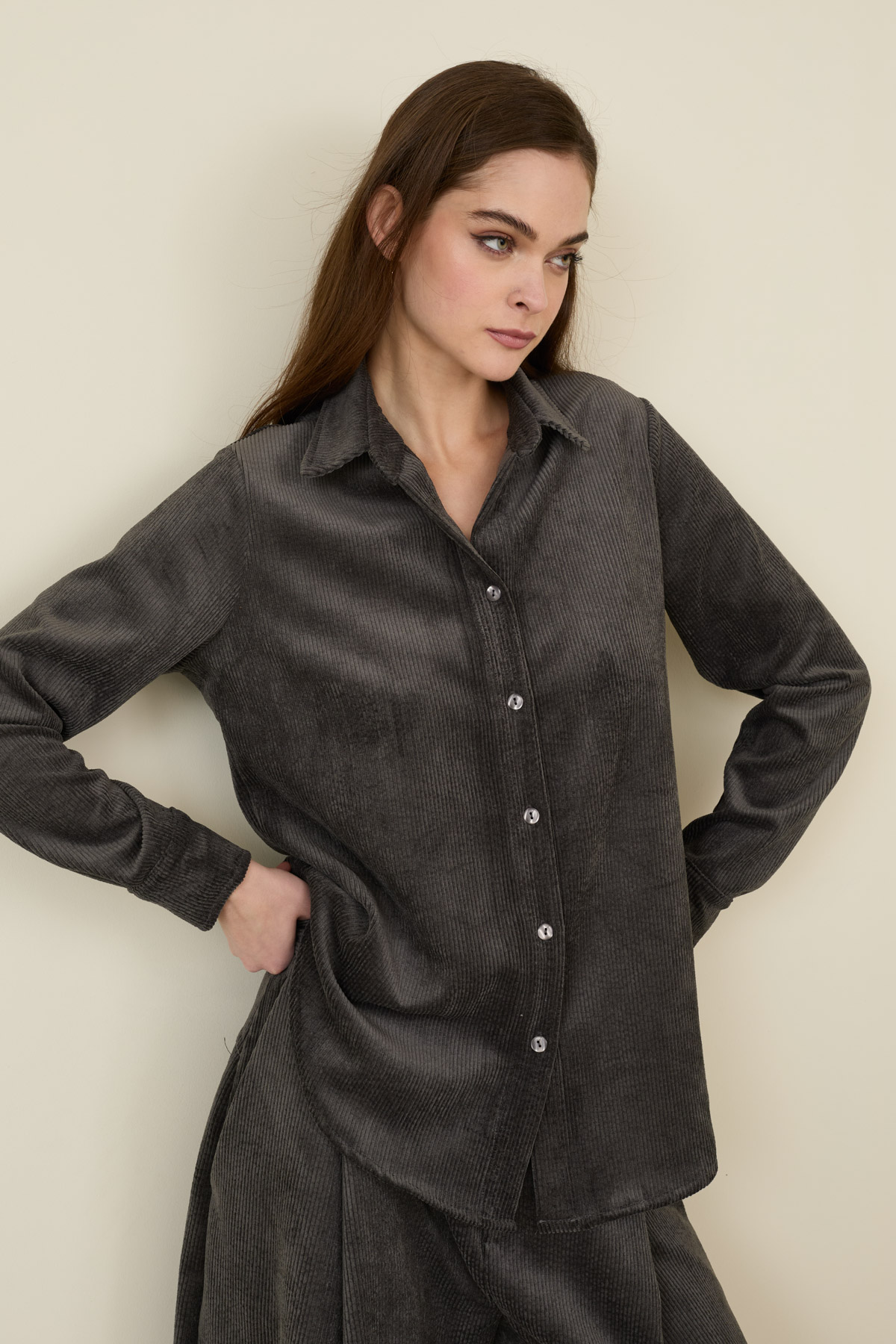 camicia-in-velluto-m38f1564-28-webout.jpg