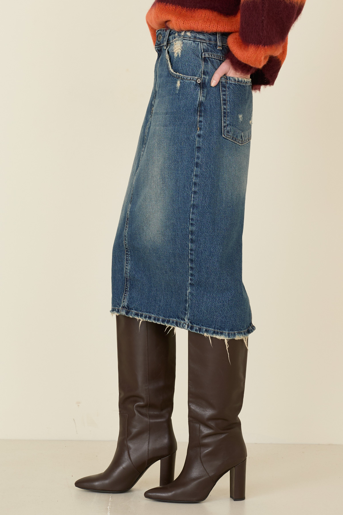 gonna-midi-in-denim-c38s0963-11-webd.jpg