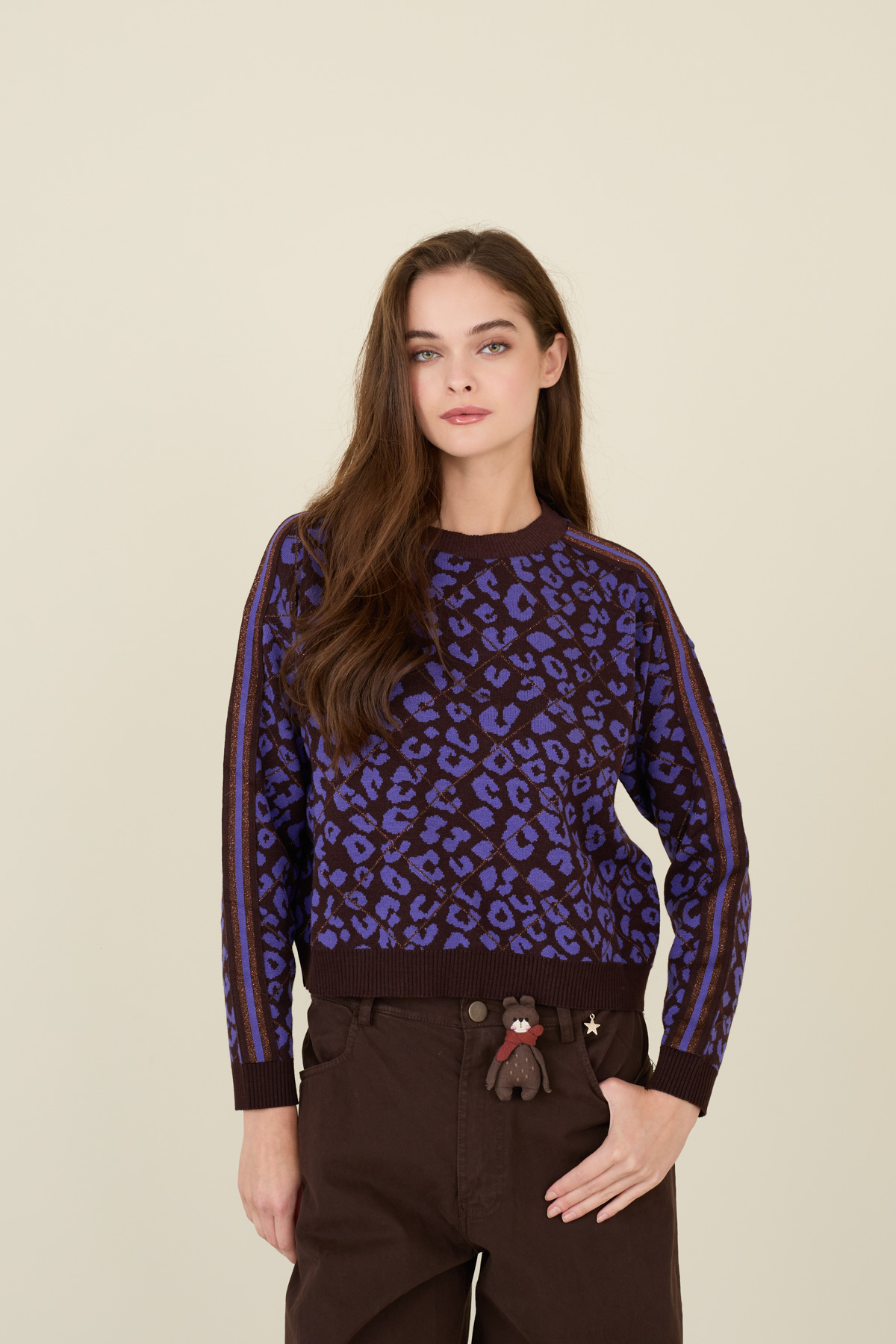 maglia-animalier-con-lurex-v38t0587-07-webout.jpg