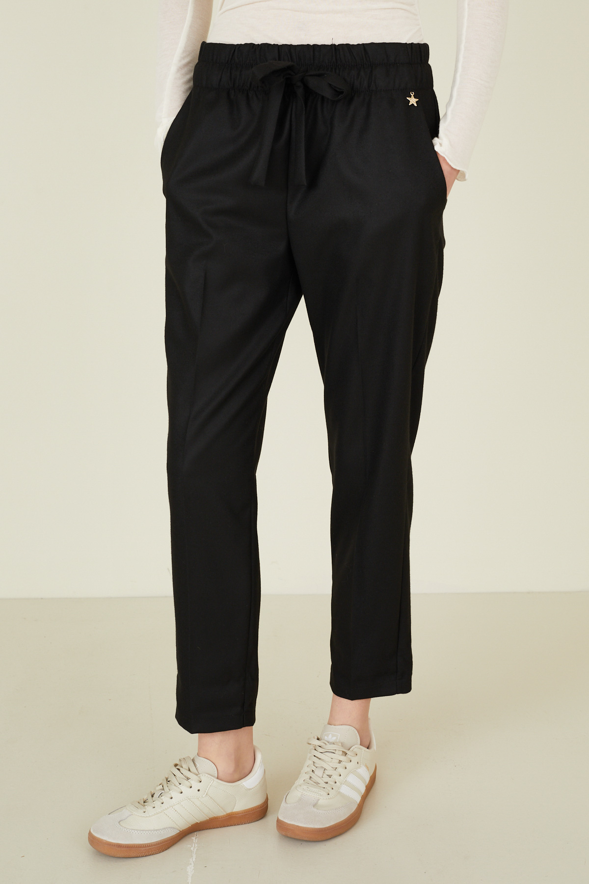 pantalone-con-elastico-in-vita-m38f1386-01-webout.jpg