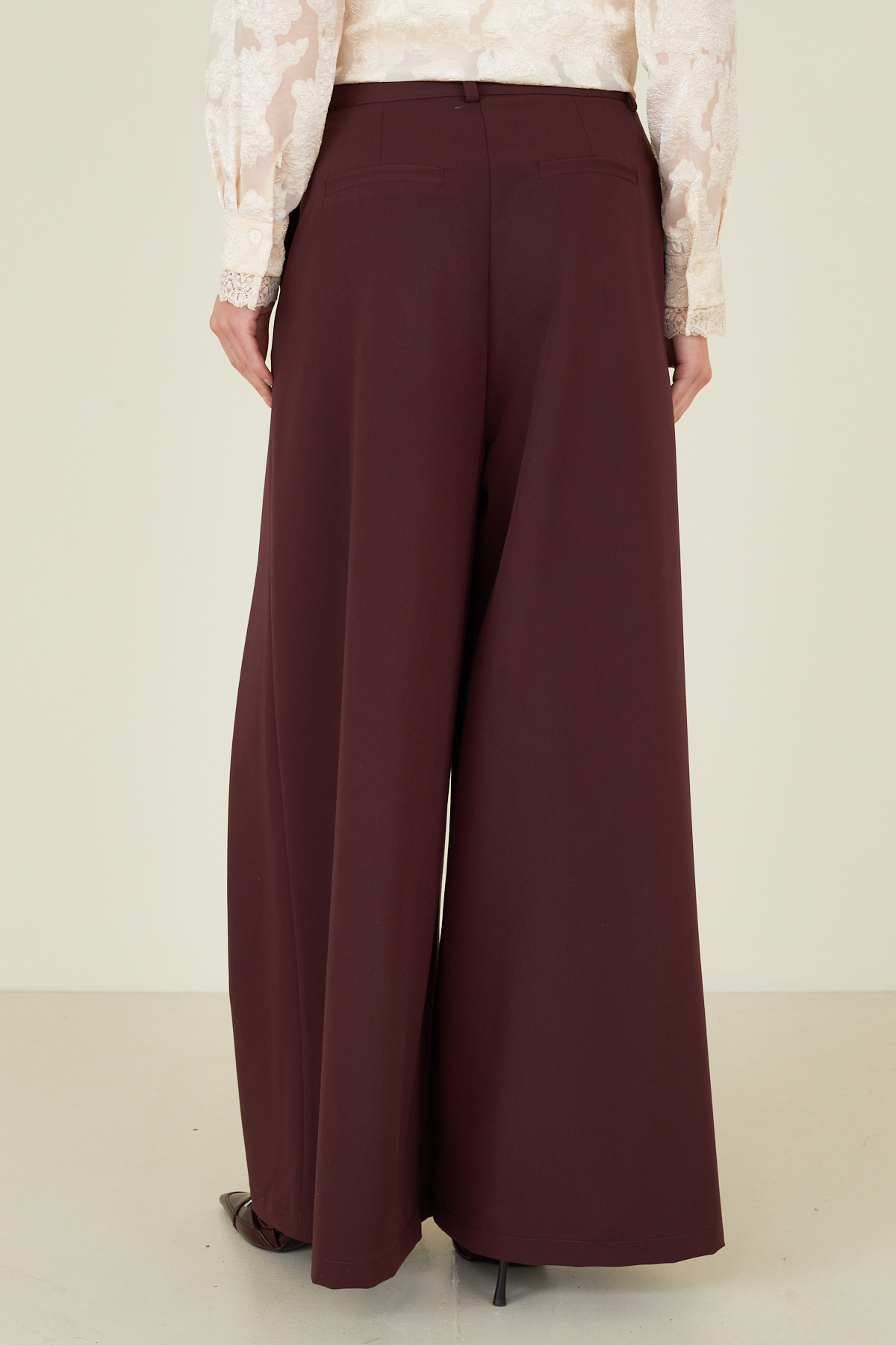 pantalone-con-riprese-d38n1325-20-webout.jpg