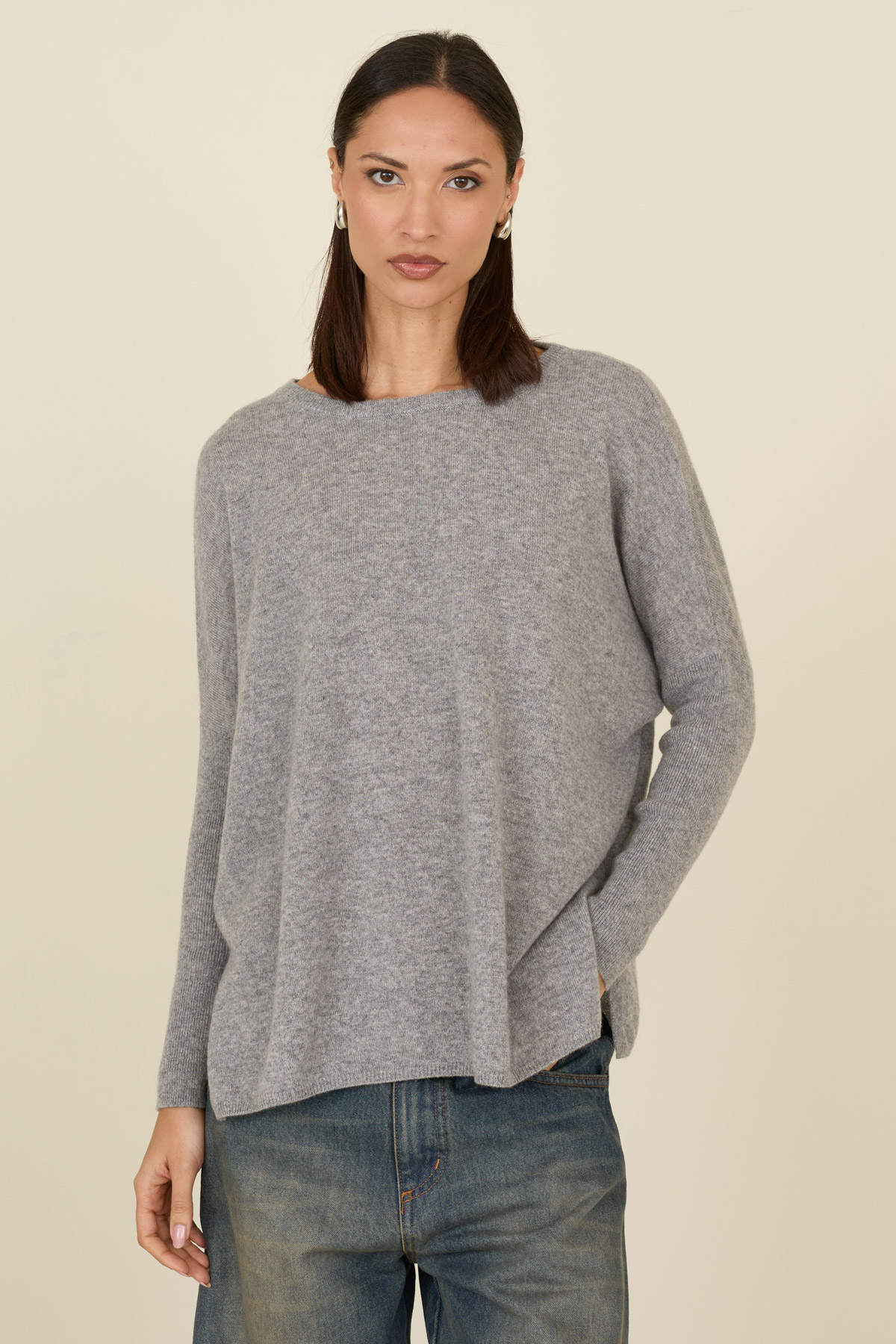 magalia-in-cashmere-b38d1566-40-weba.jpg