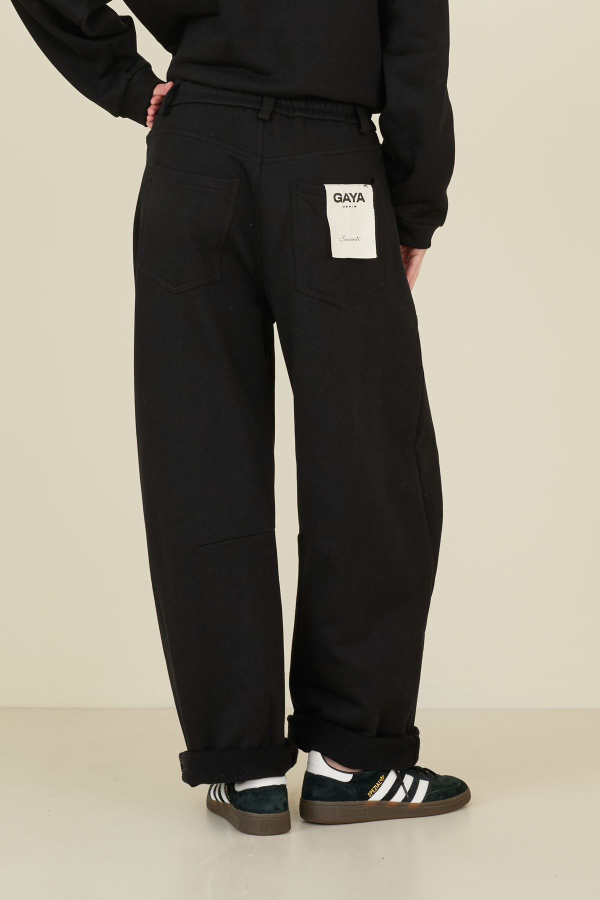 pantalone-in-felpa-gaya-m38f1299-01-webd-1.jpg
