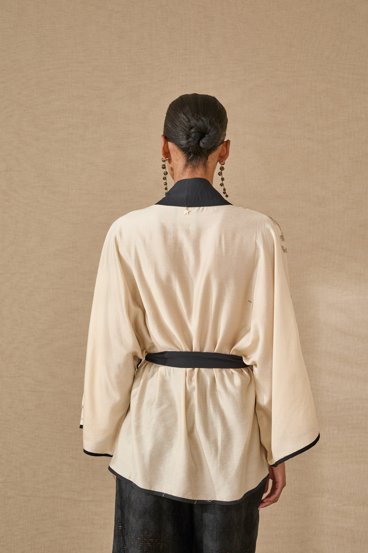 kimono-con-perline-s39m0328-74-webl.jpg