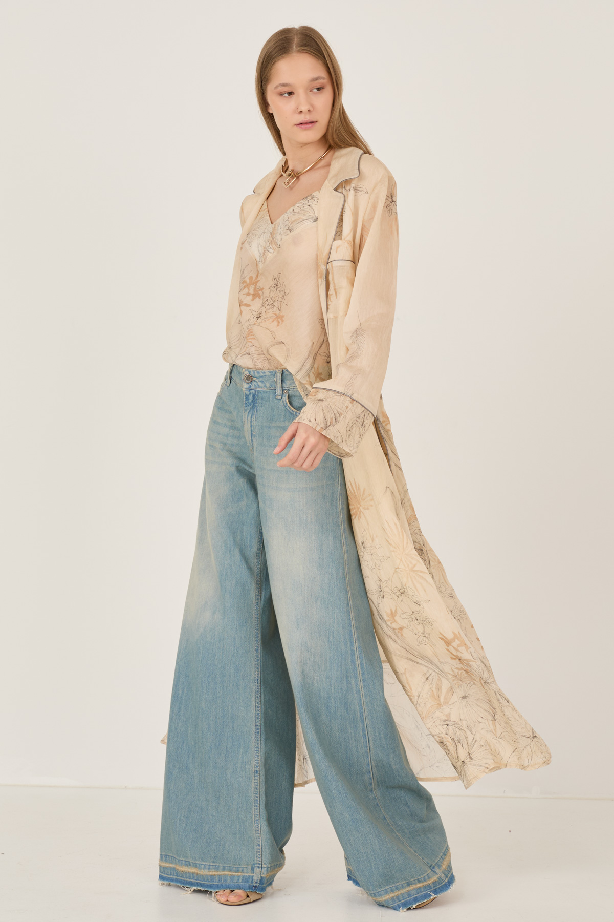 denim-delave-con-fondo-sfrangiato-c39s0791-11-webd.jpg