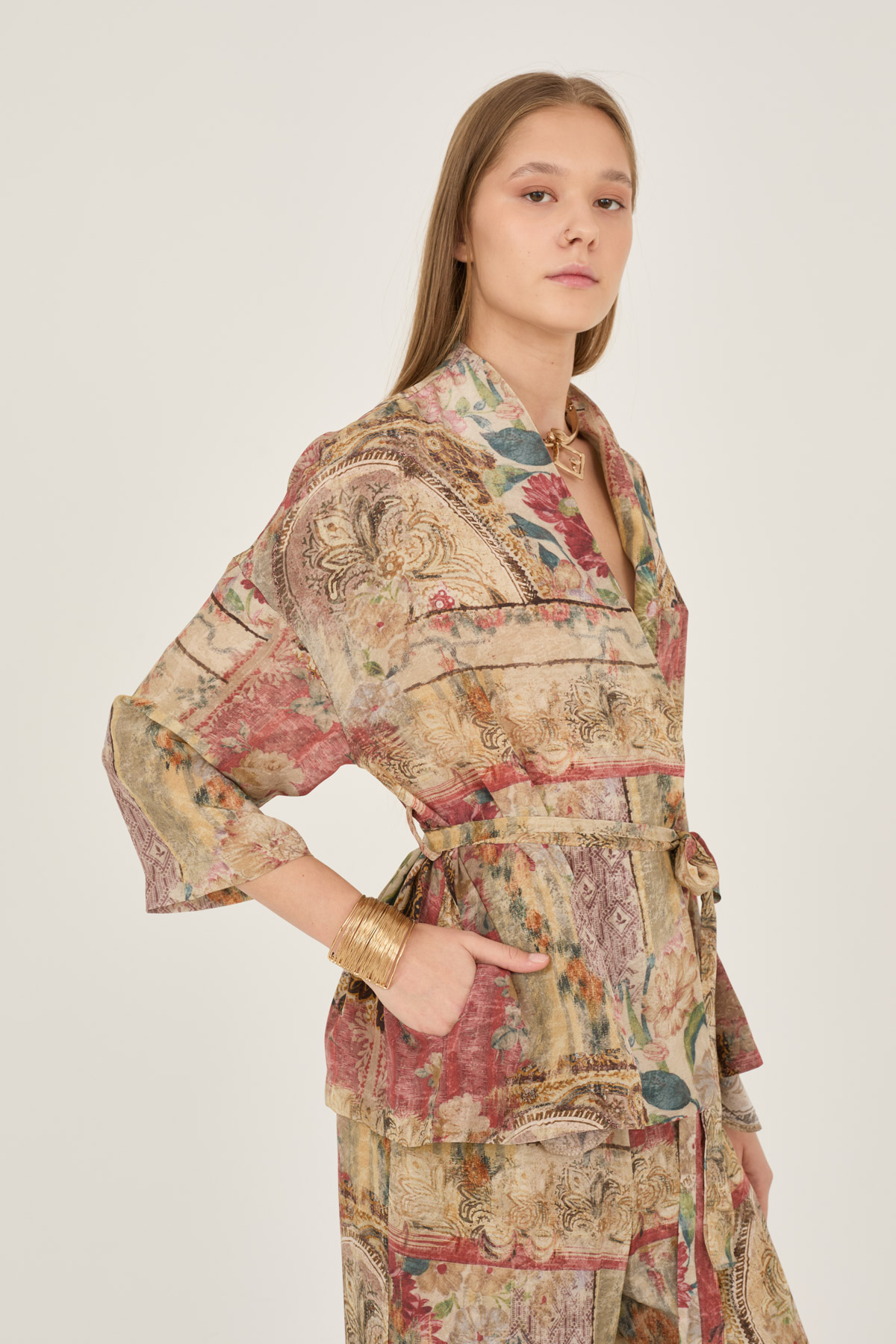 kimono-in-viscosa-s39m1408-132-webd.jpg