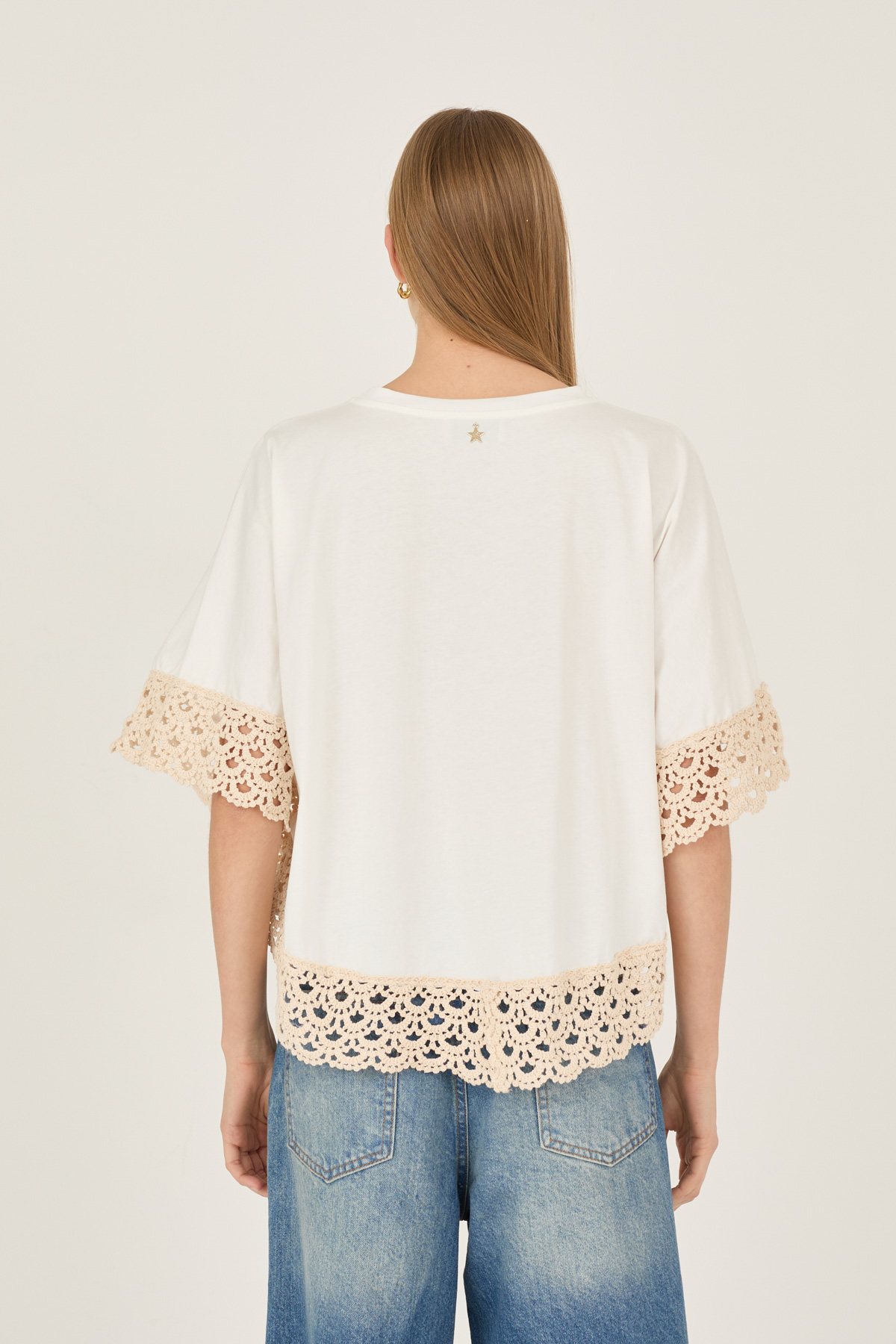 tshirt-con-macrame-m39f1296-51-webf.jpg