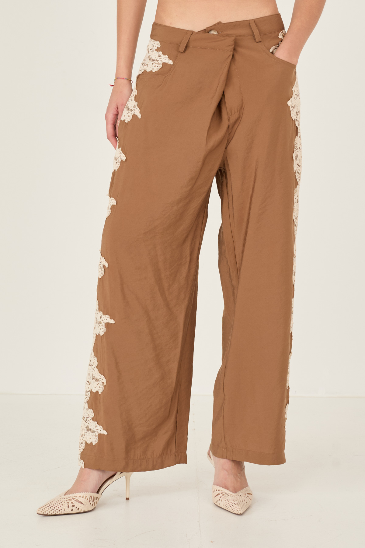 pantalone-in-modal-con-dettaglio-pizzo-s39m1429-204-webd.jpg