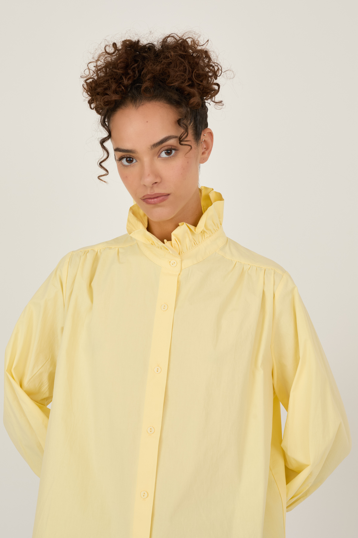 camicia-in-cotone-d39v1487-05-webout.jpg