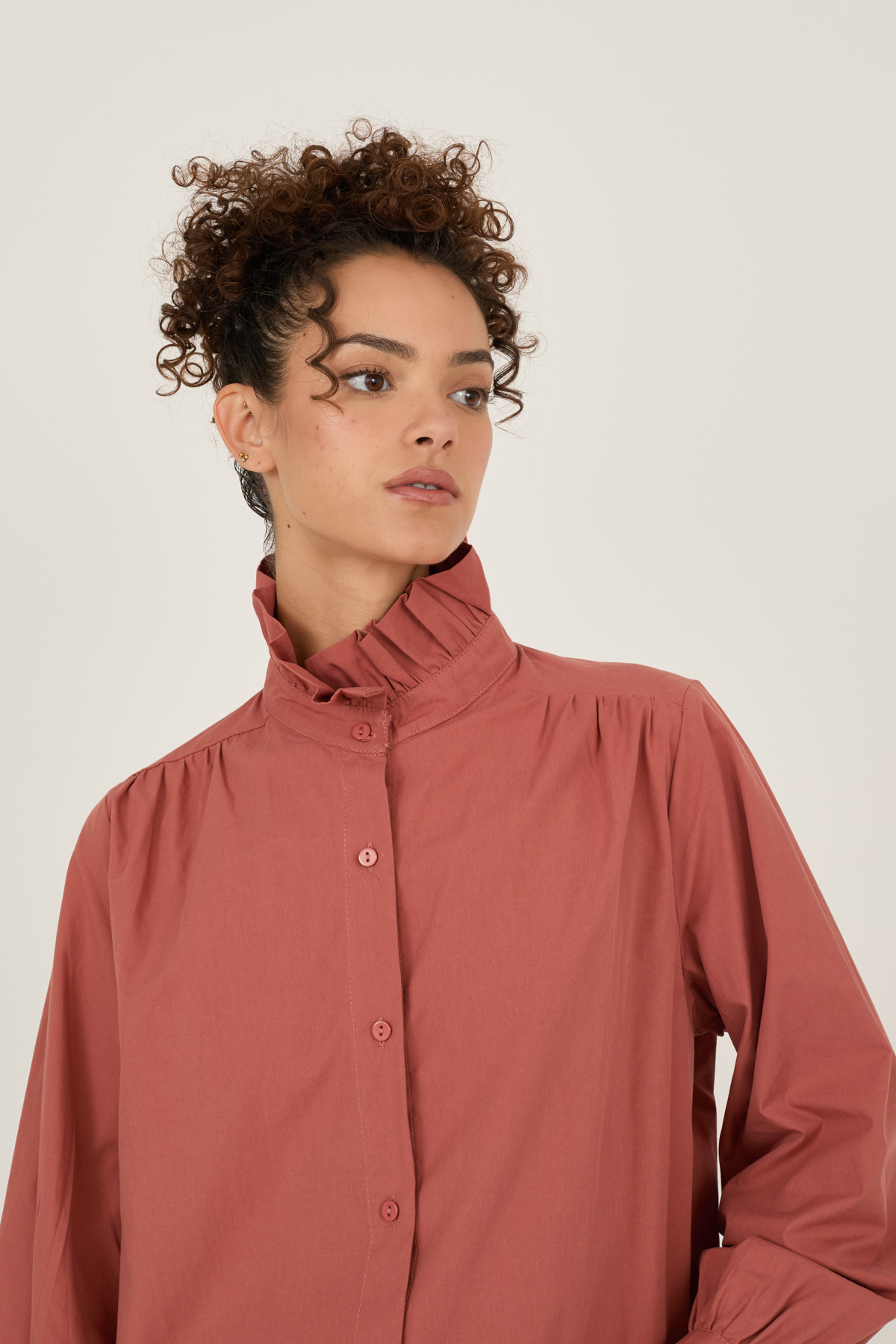 camicia-in-cotone-d39v1487-207-webout.jpg