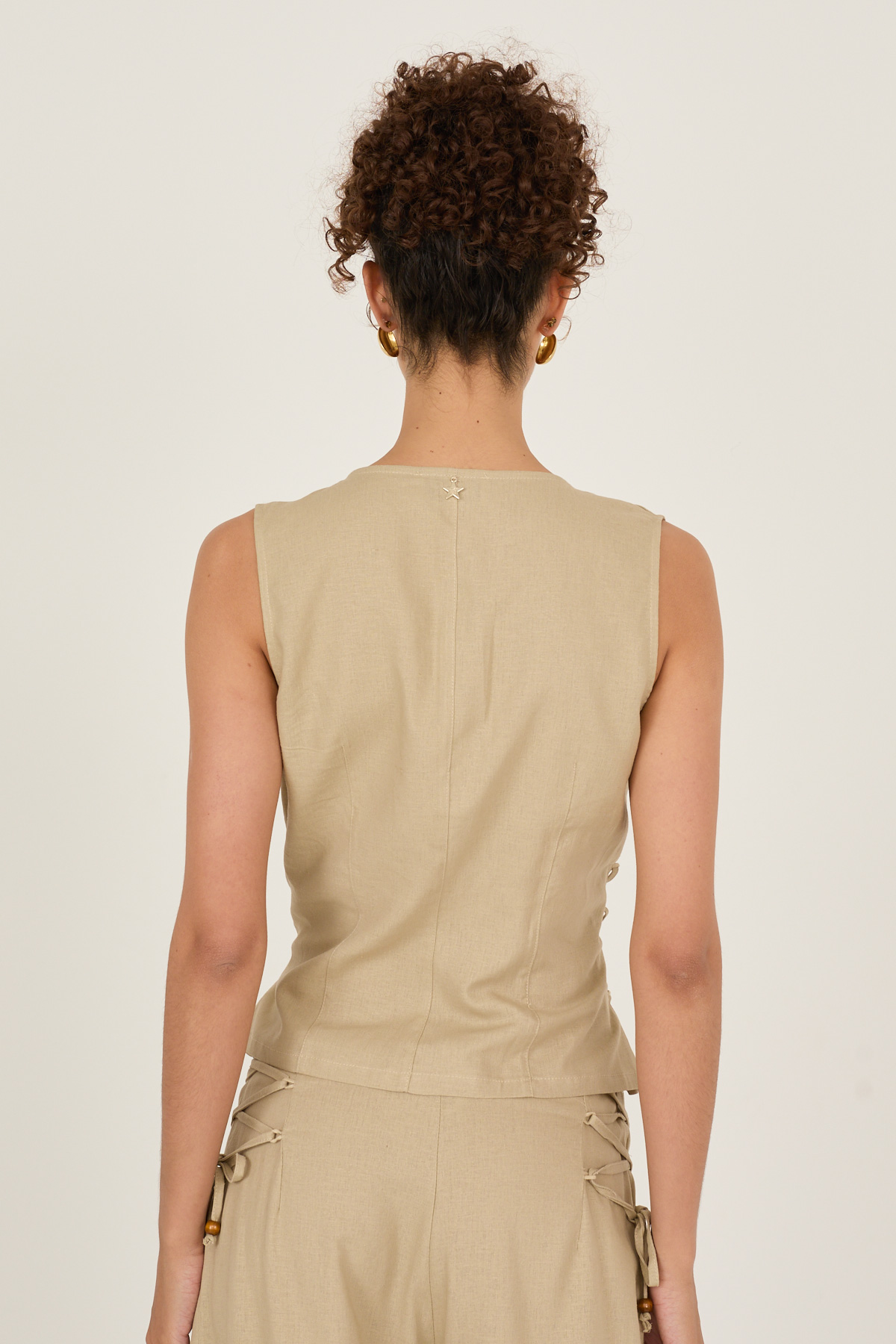 gilet-con-stringhe-s39m1658-302-webl.jpg