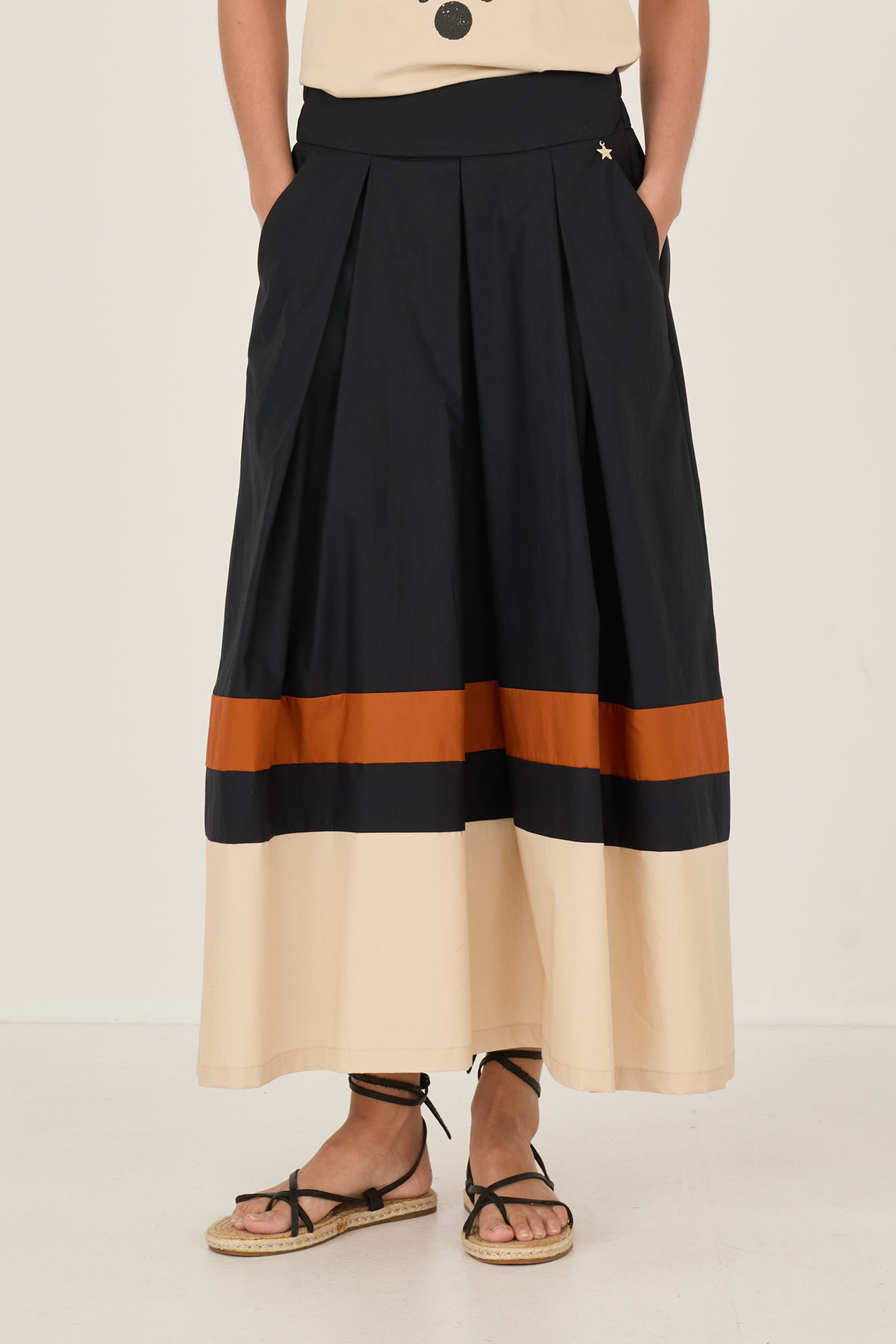 gonna-a-ruota-in-cotone-s39m1778-01-webout.jpg