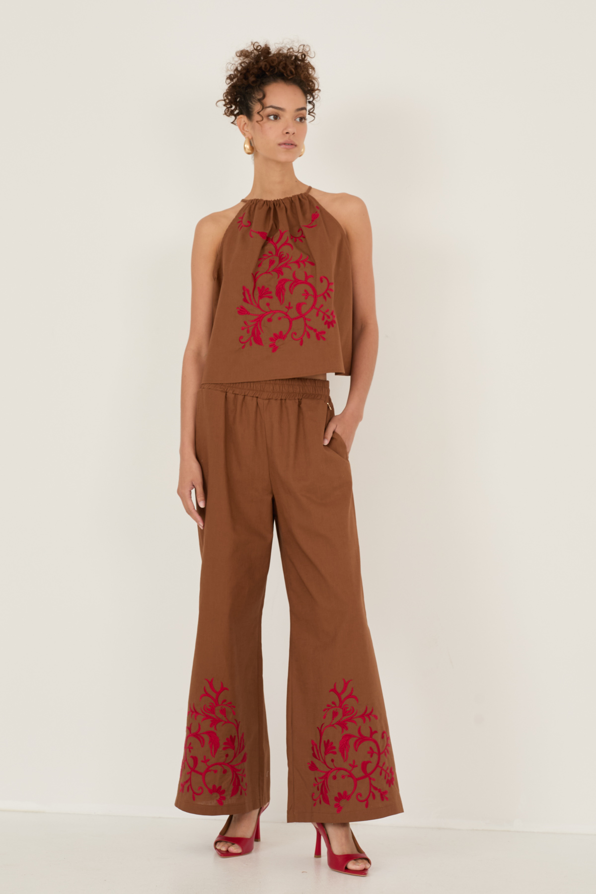 pantalone-in-cotone-e-lino-con-ricami-m39f1755-98-weba.jpg