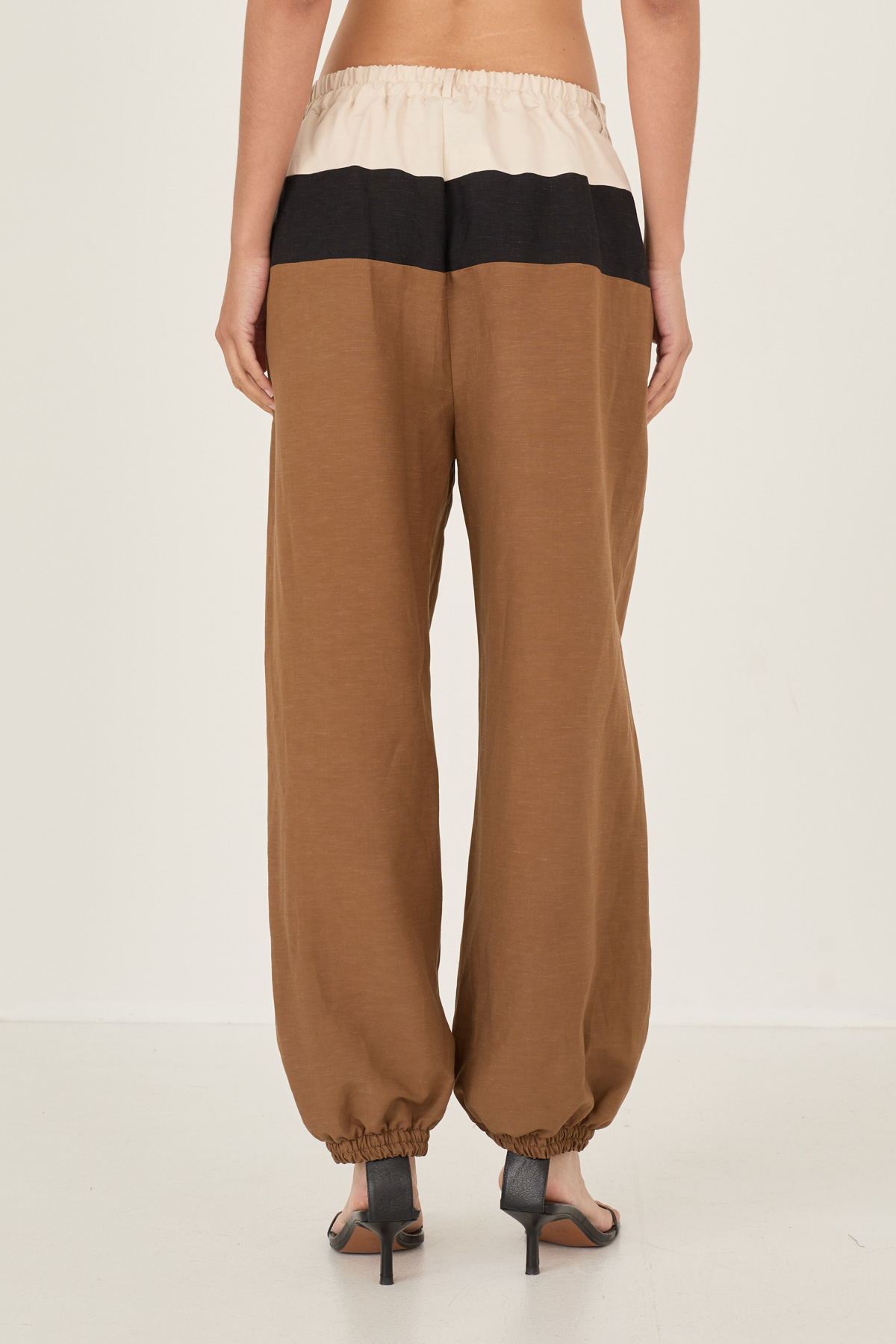pantalone-in-viscosa-e-lino-f39x1765-34-webf.jpg
