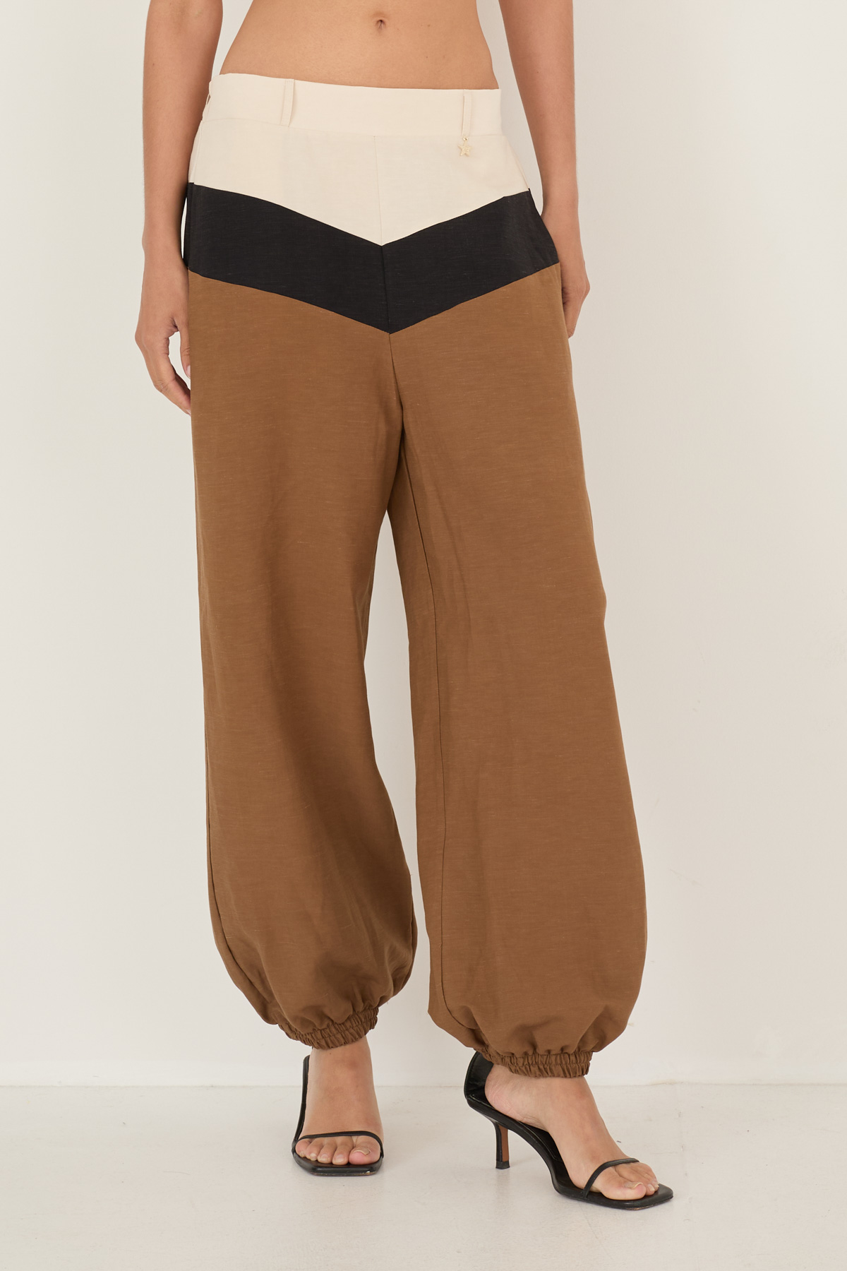 pantalone-in-viscosa-e-lino-f39x1765-34-webout.jpg