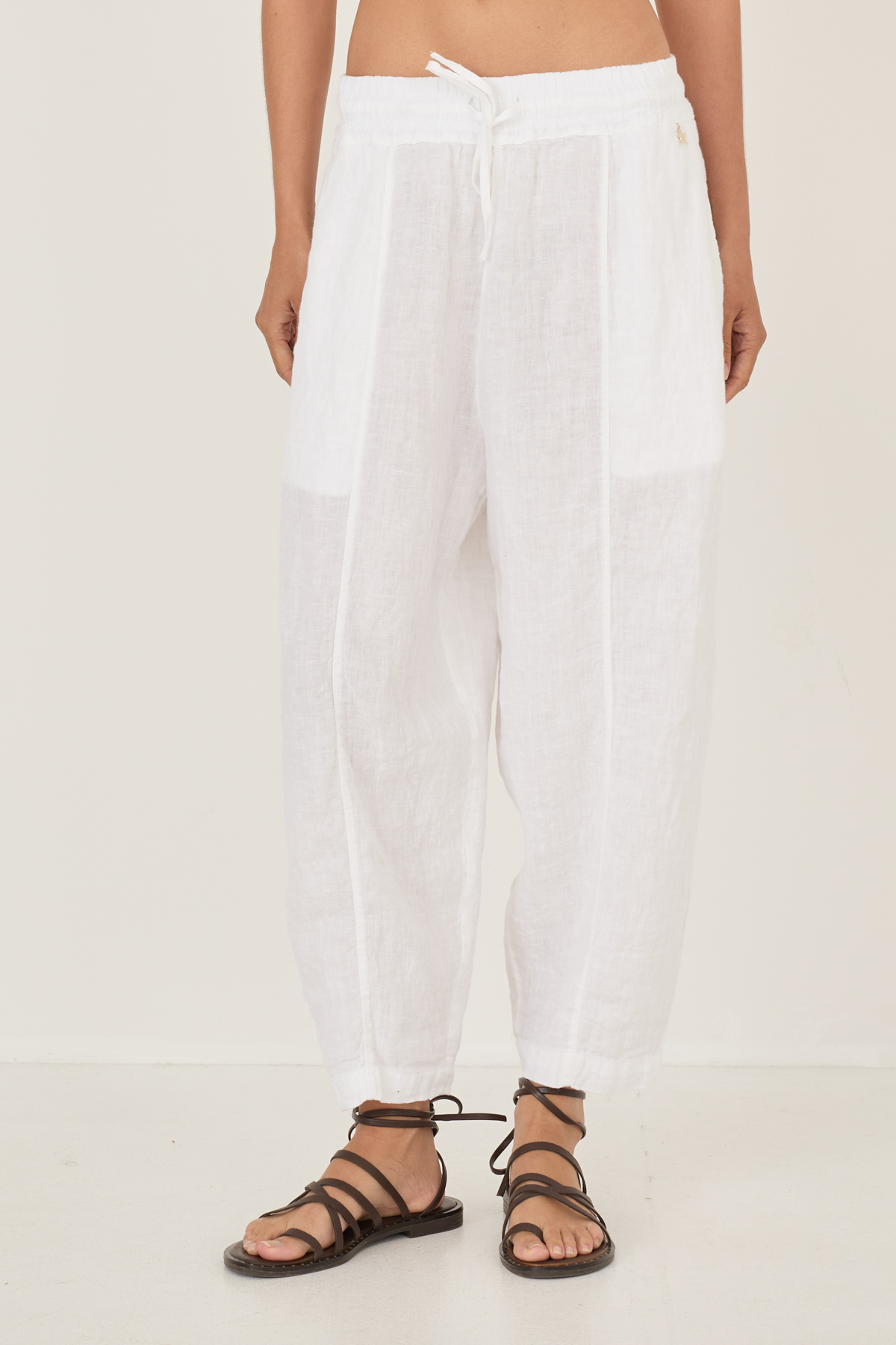 pantalone-leggero-in-lino-l39y1567-205-webout.jpg
