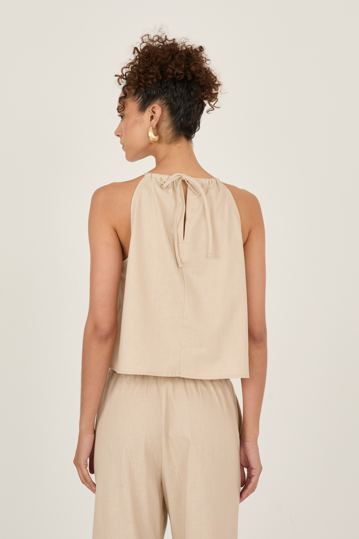 top-in-cotone-e-lino-con-ricami-m39f1754-76-webf.jpg