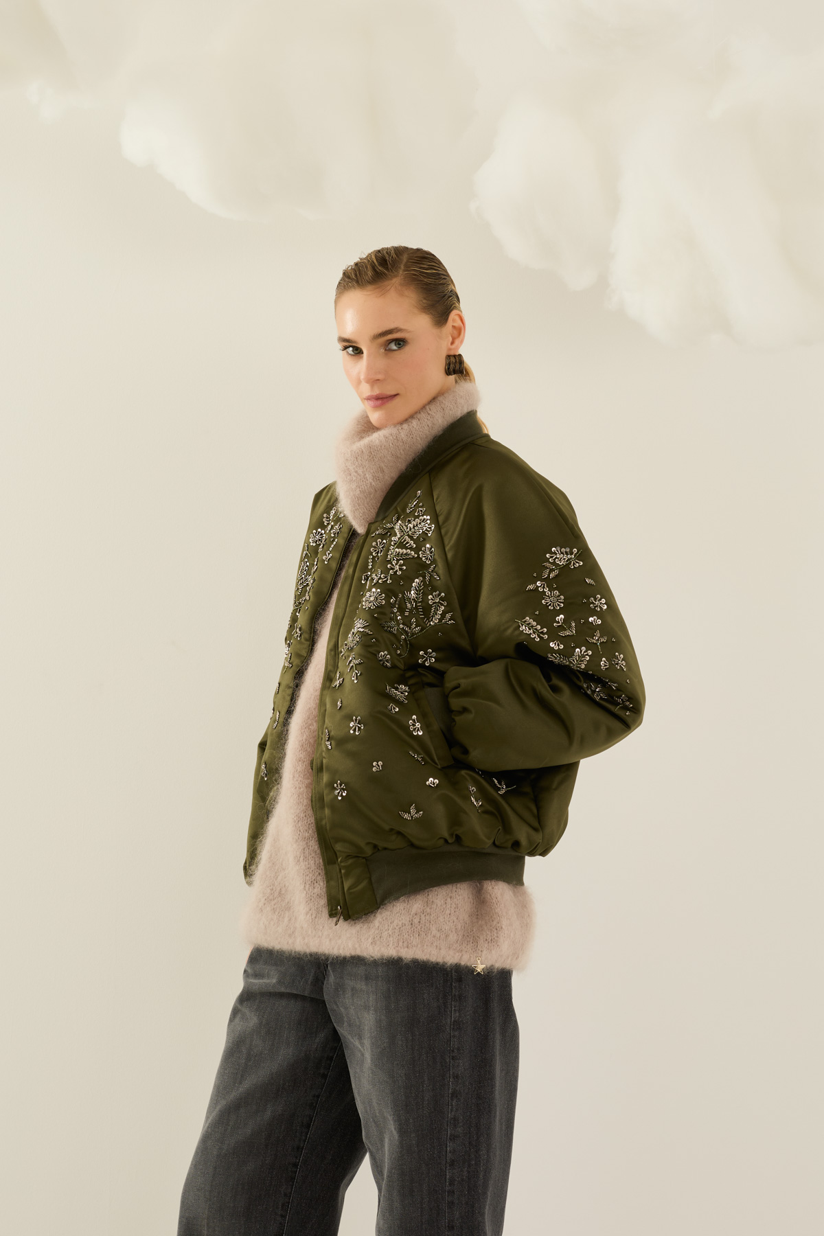 bomber-con-strass-x40k0285-14-webd.jpg