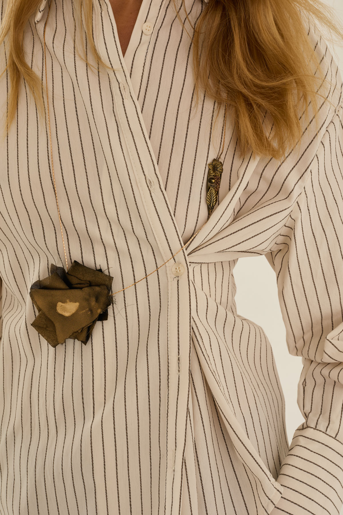 camicia-chiusura-asimmetrica-m40f0230-34-webd.jpg