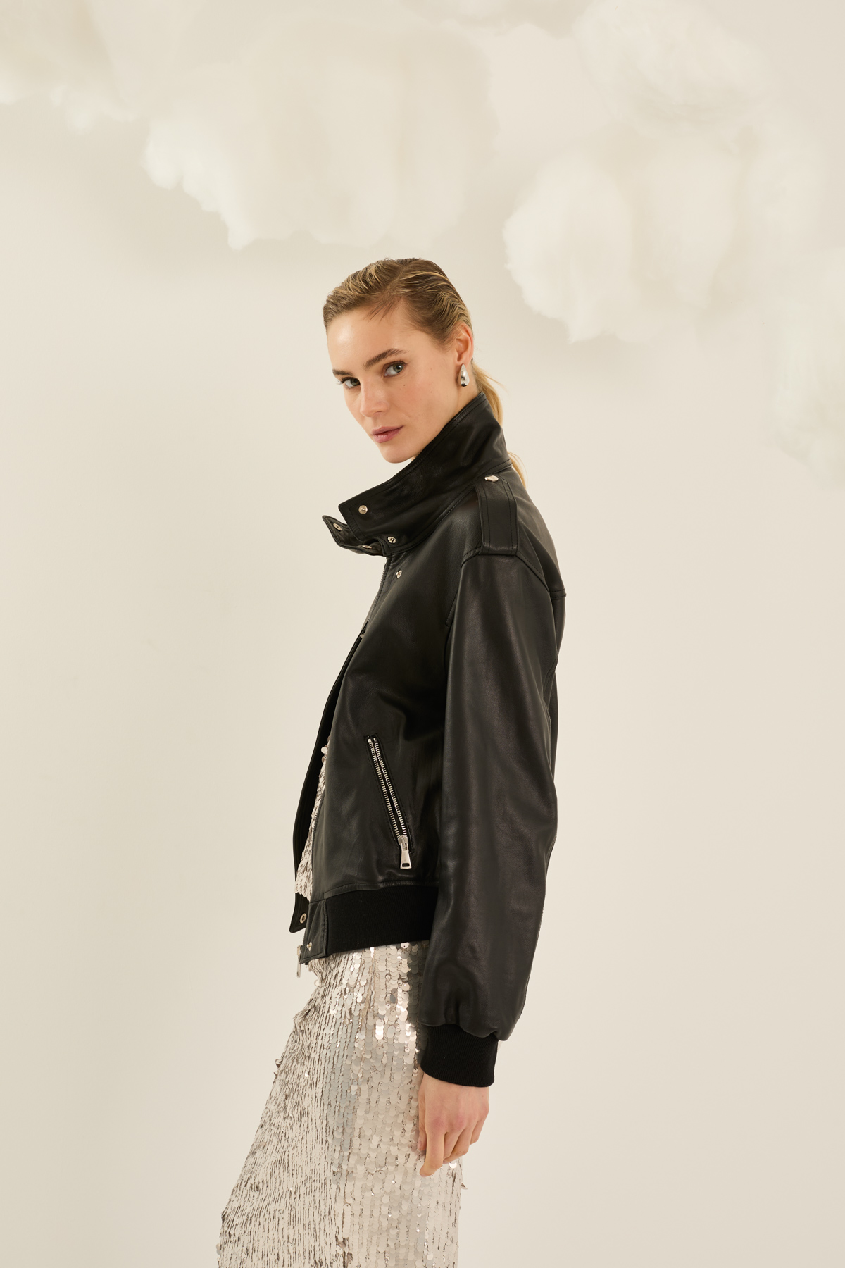 chiodo-in-pelle-m40o0140-01-webout.jpg