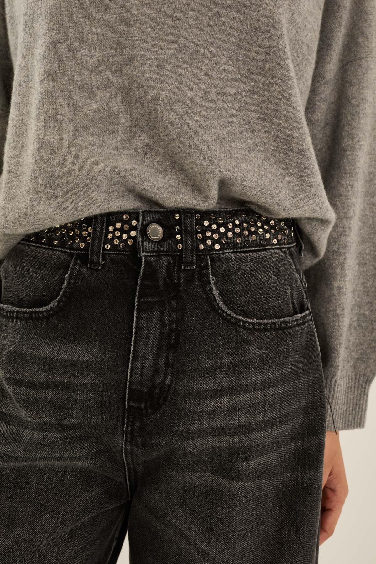 denim-con-dettaglio-borchiette-in-cintura-c40s0046-11-webl.jpg