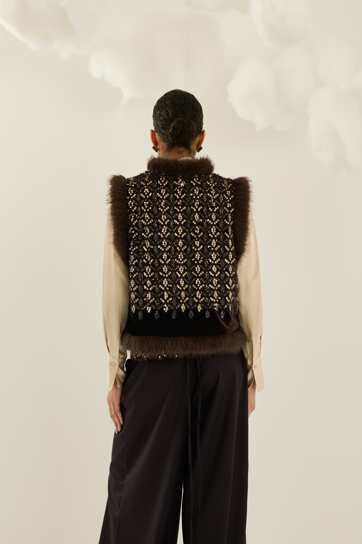 gilet-con-paillettes-s40m0429-07-webl.jpg