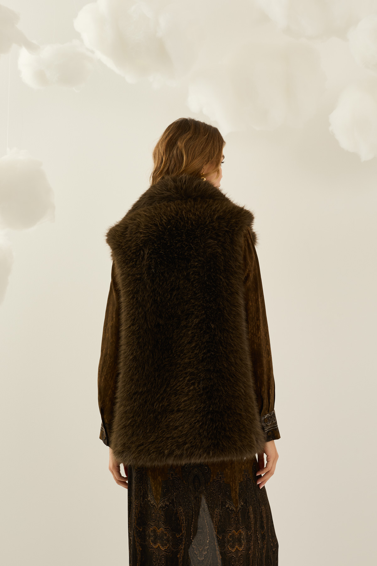 gilet-con-pelliccia-s40m0425-398-webl.jpg