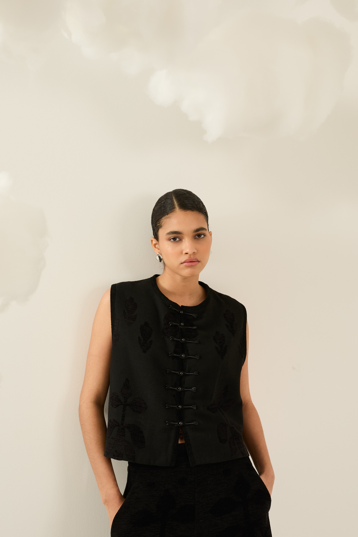 gilet-jaquard-f40x0241-01-weba.jpg
