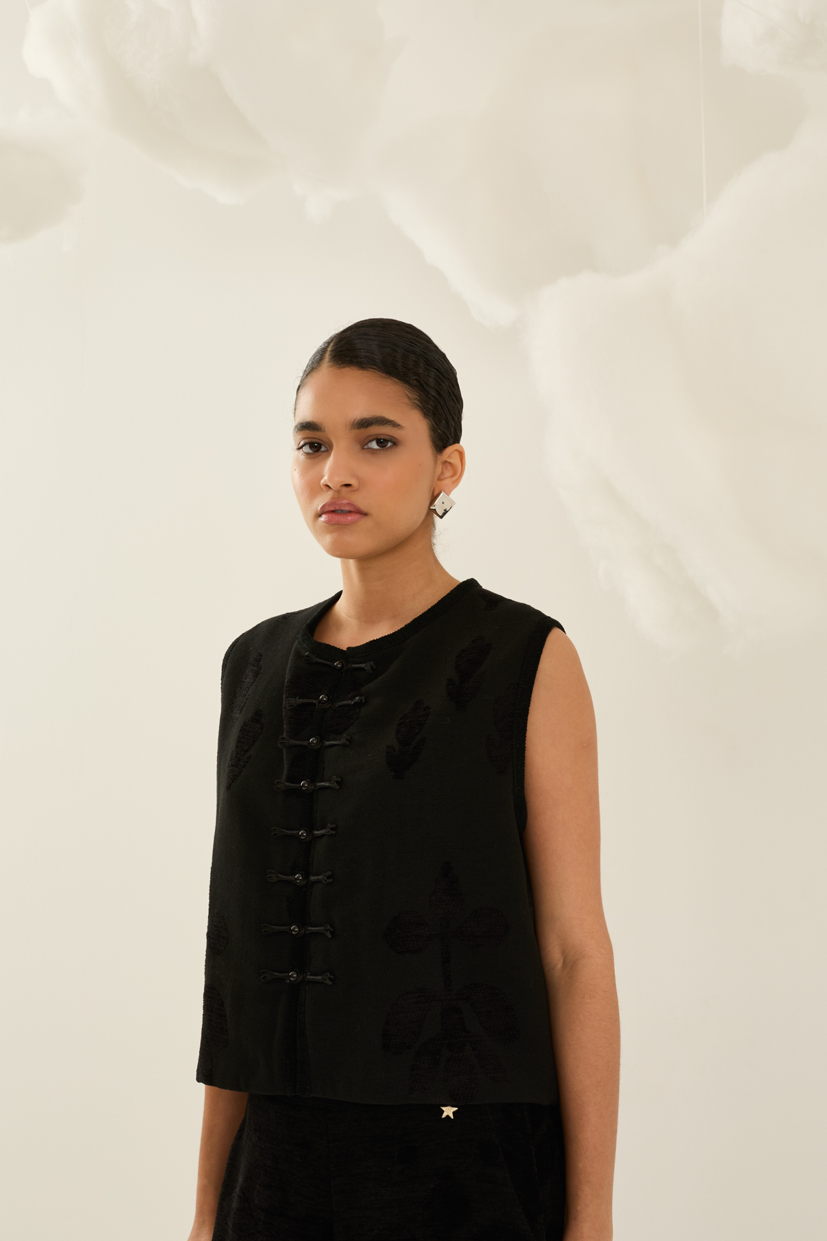 gilet-jaquard-f40x0241-01-webout.jpg