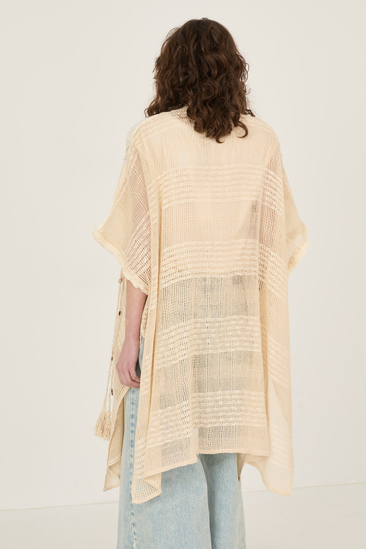 kimono-in-tessuto-lavorato-con-applicazione-perline-a39p1166-205-webl.jpg