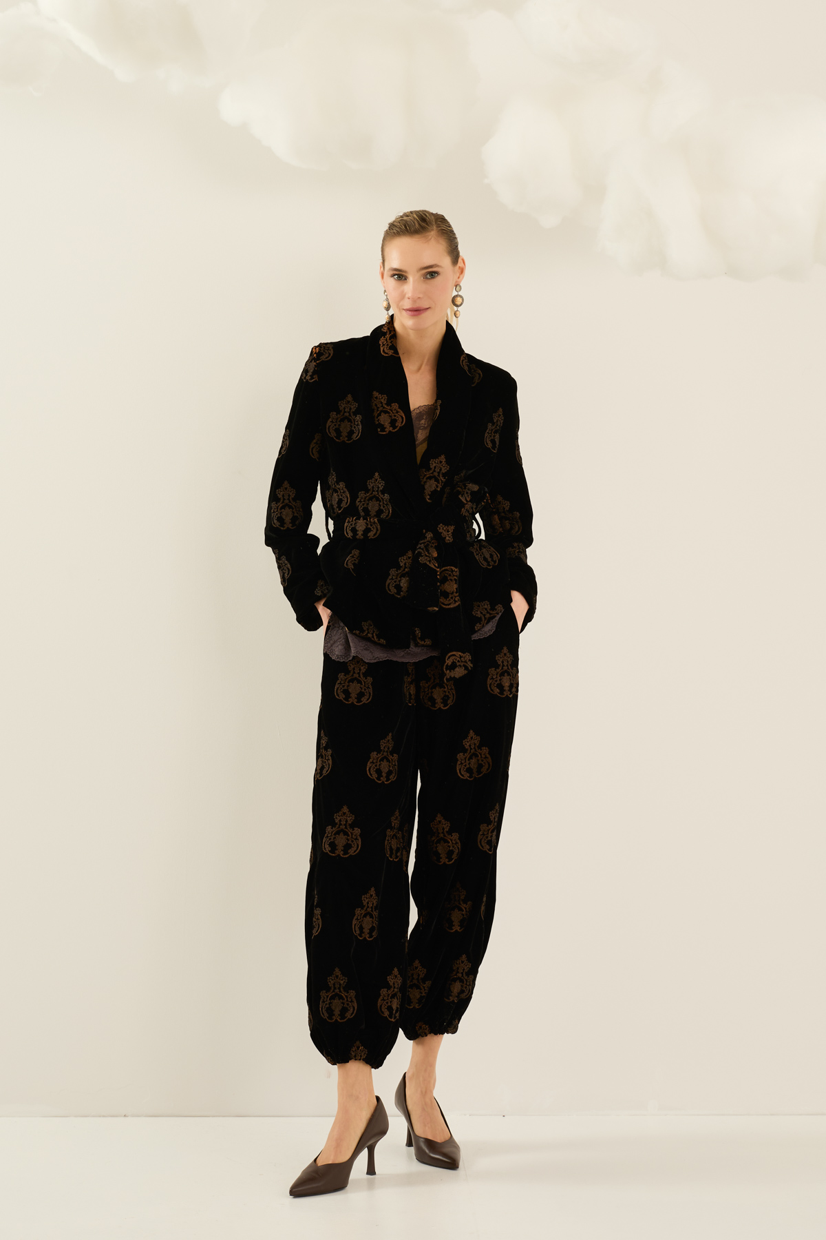 pantalone-in-velluto-s40m0079-01-webd.jpg