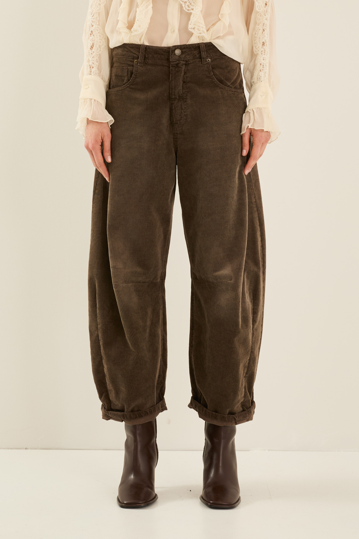 pantalone-velluto-gaya-m40f0069-07-webout.jpg