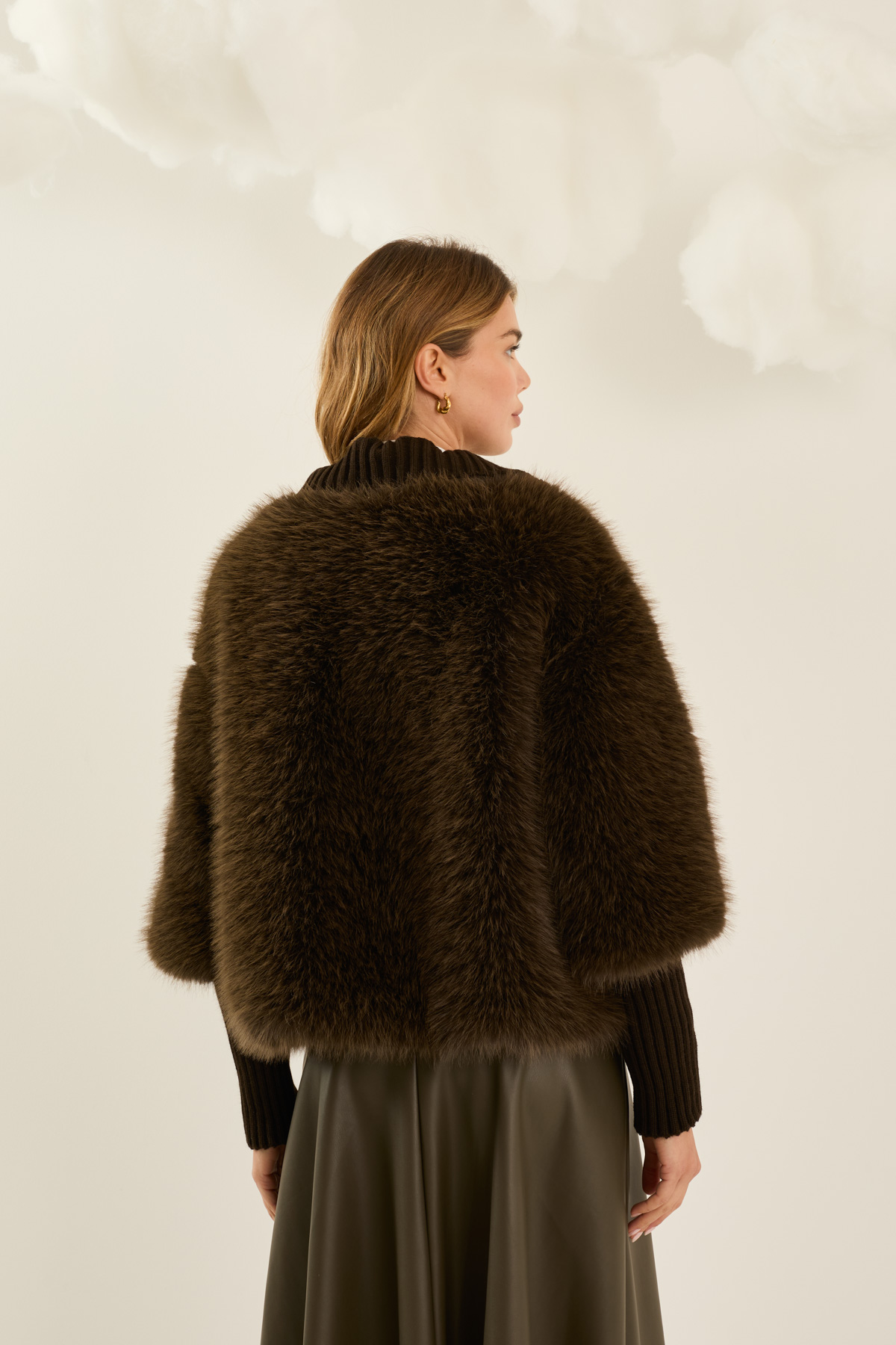 pellicciotto-con-maniche-in-maglia-s40m0431-398-webl.jpg