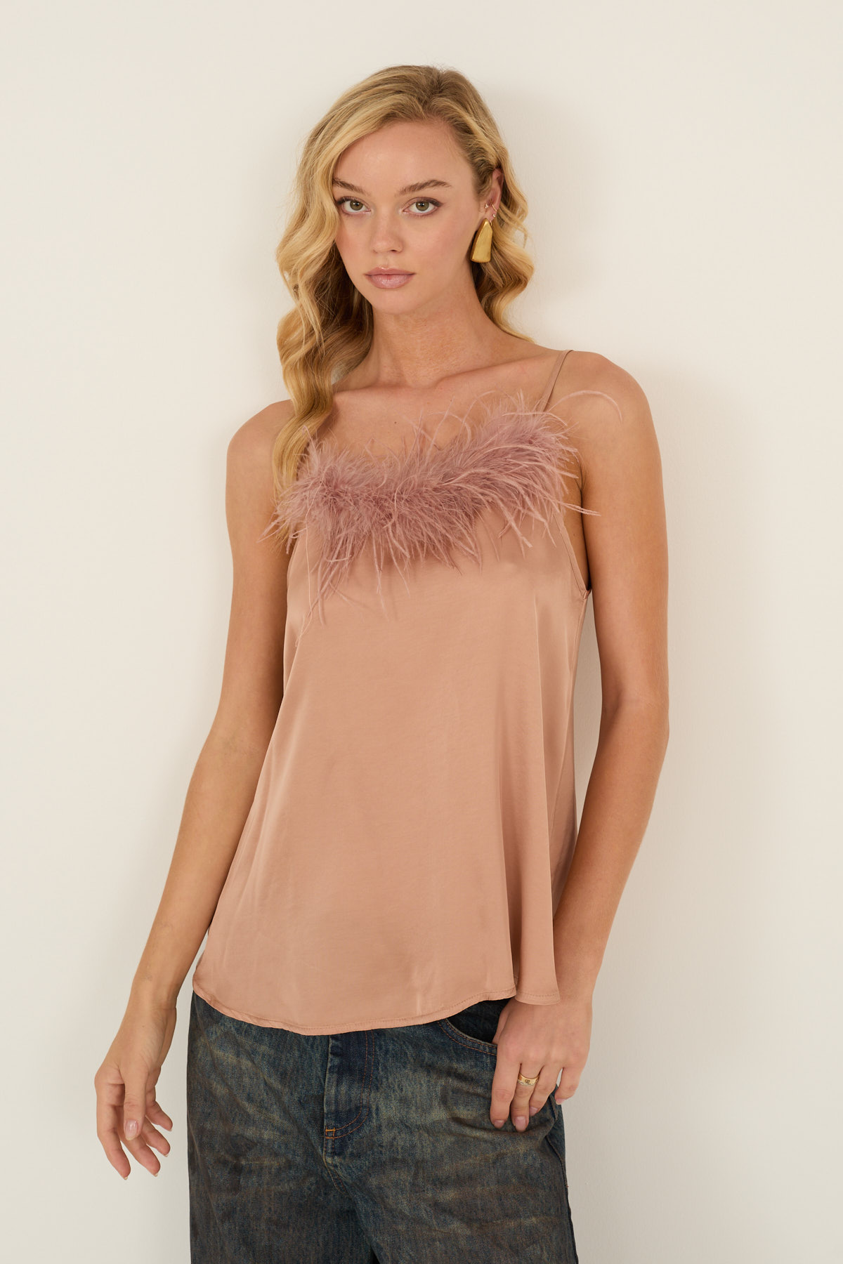 top-con-piume-w40f0547-29-webout.jpg