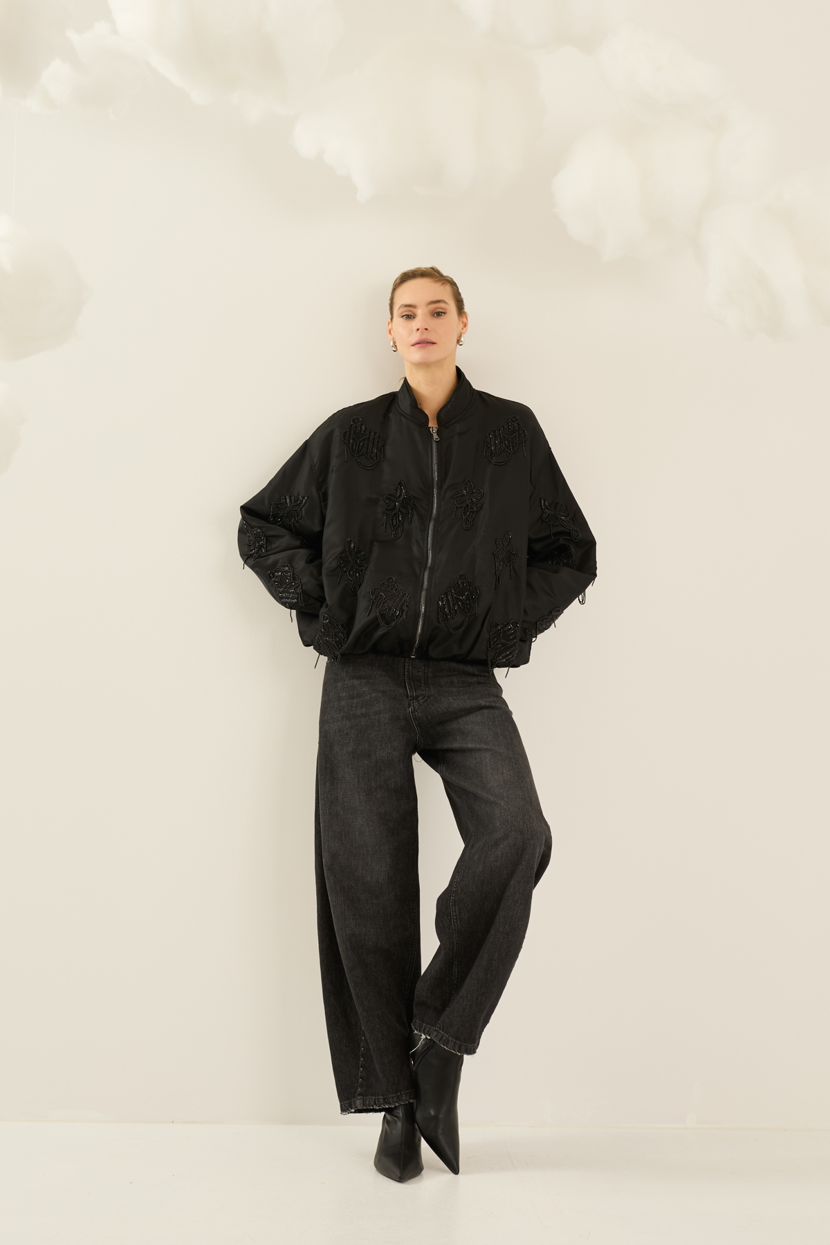 bomber-con-ricami-di-perline-d40n0373-01-webl.jpg