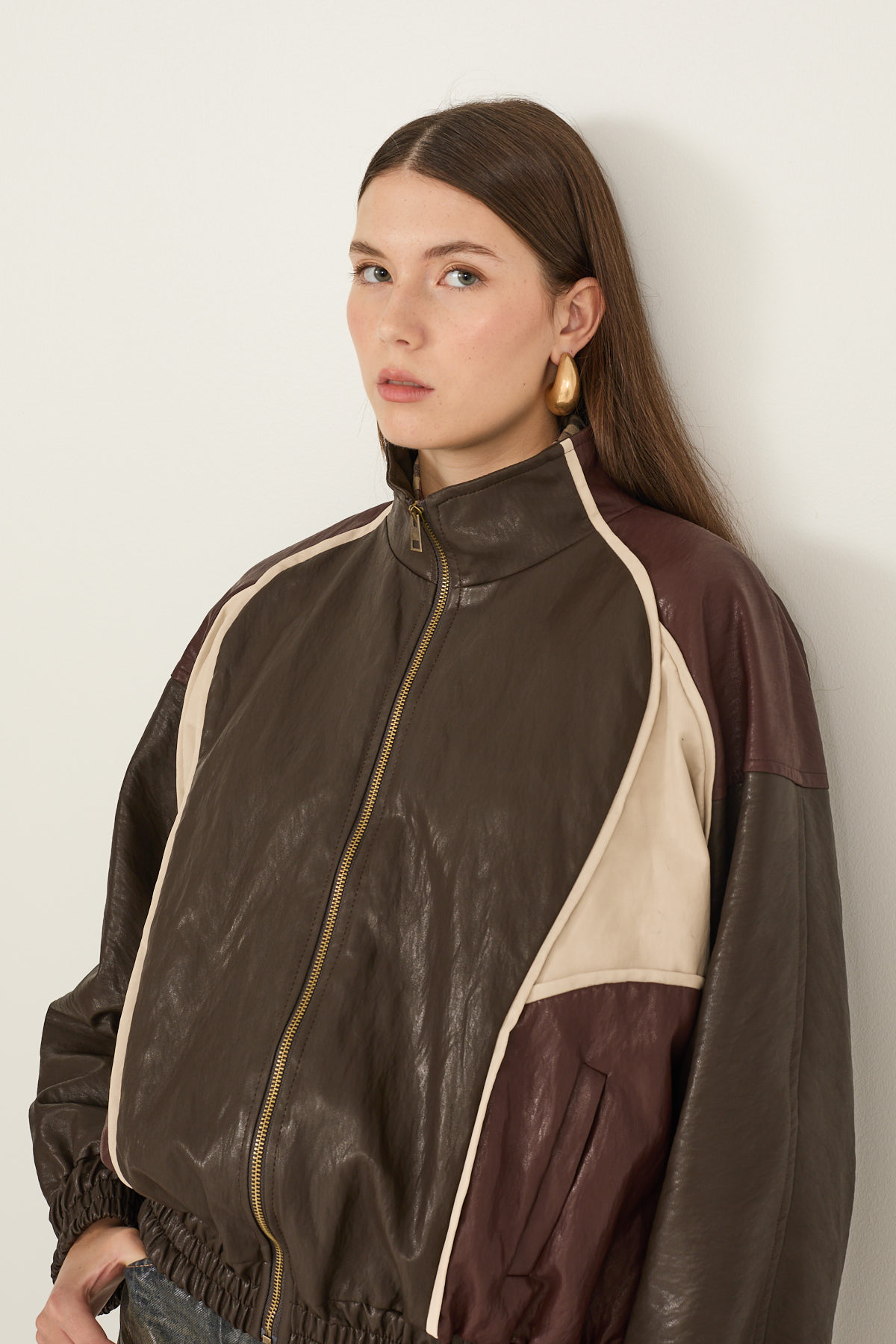 bomber-in-ecopelle-m40f0825-07-webf.jpg