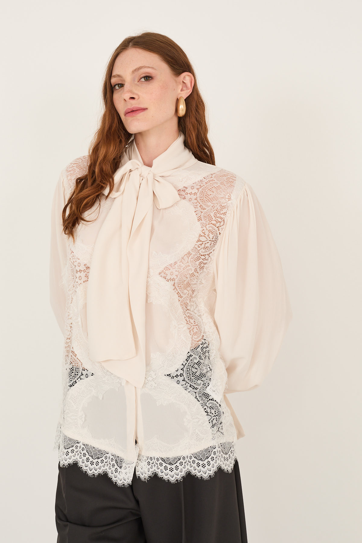 camicia-con-fiocco-m40f0604-74-webout.jpg