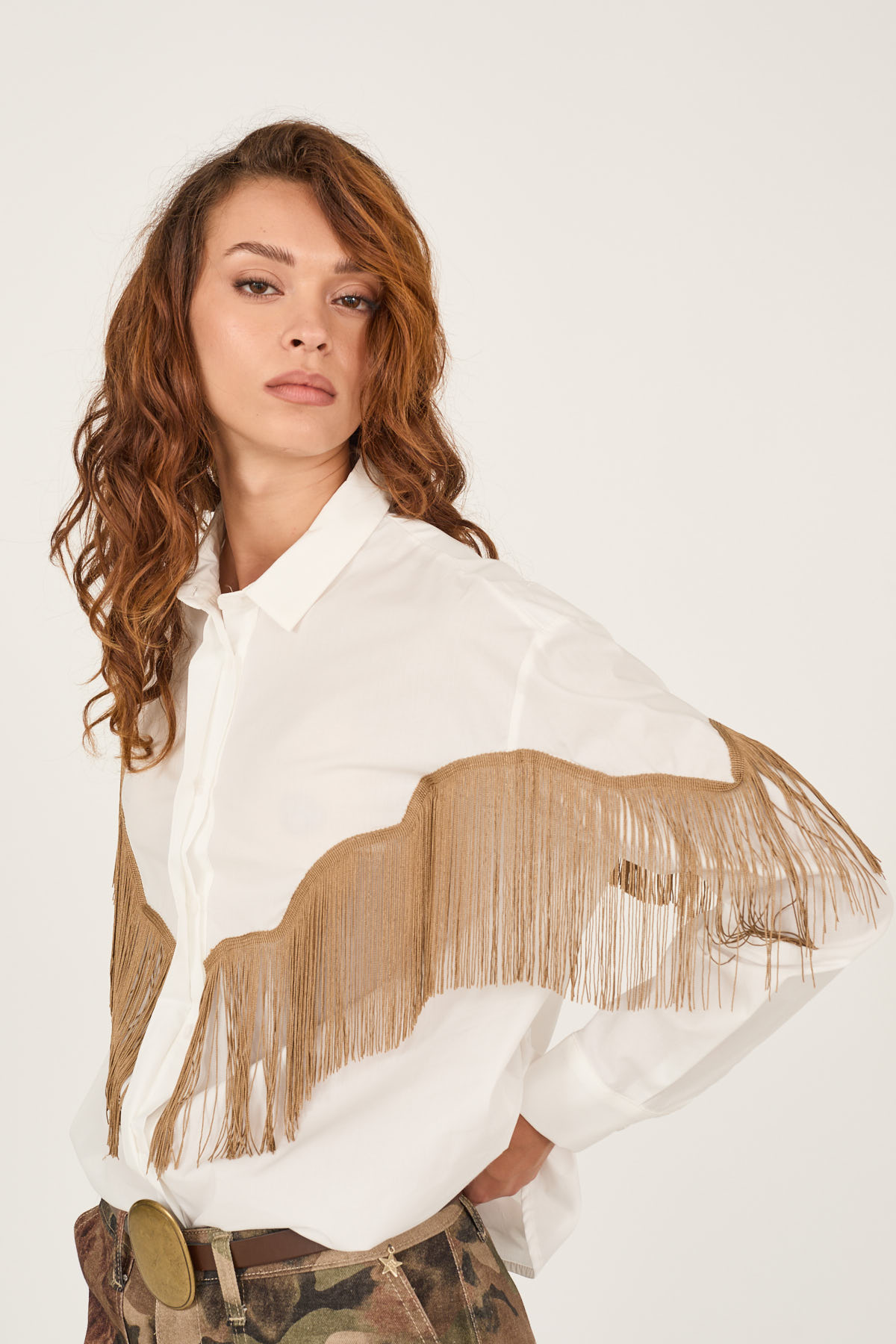 camicia-con-frange-m40f1023-02-webf.jpg