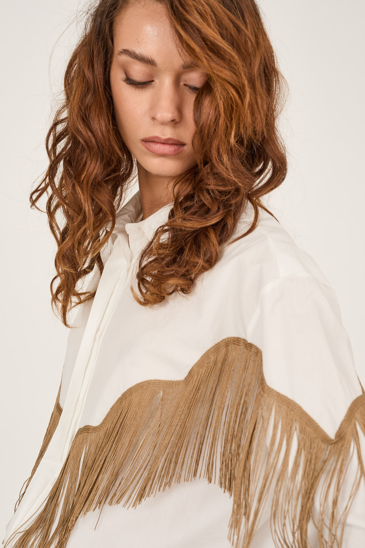 camicia-con-frange-m40f1023-02-webout.jpg