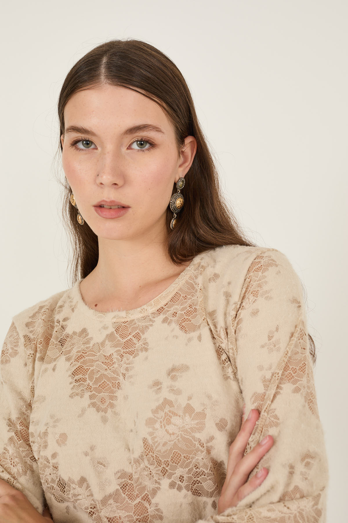 camicia-morbida-in-pizzo-d40n0961-499-webout.jpg