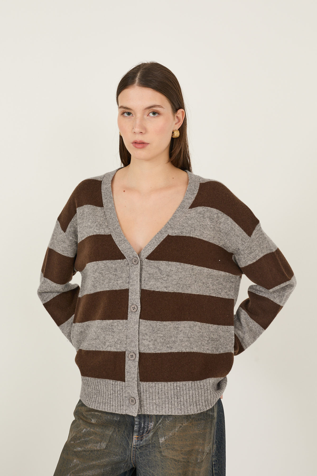 cardigan-a-righe-b40d0490-40-webout.jpg