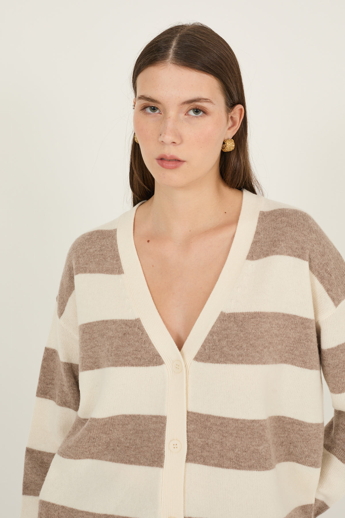 cardigan-a-righe-b40d0490-51-webout.jpg