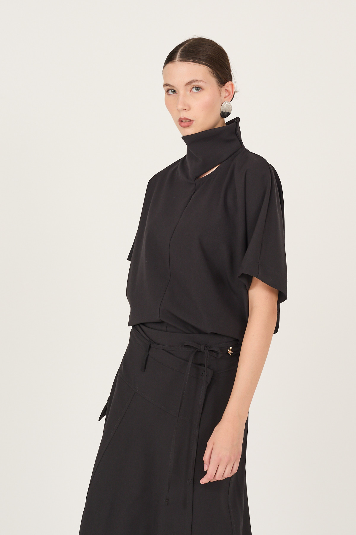 casacca-con-collo-alto-m40f1116-01-webd.jpg