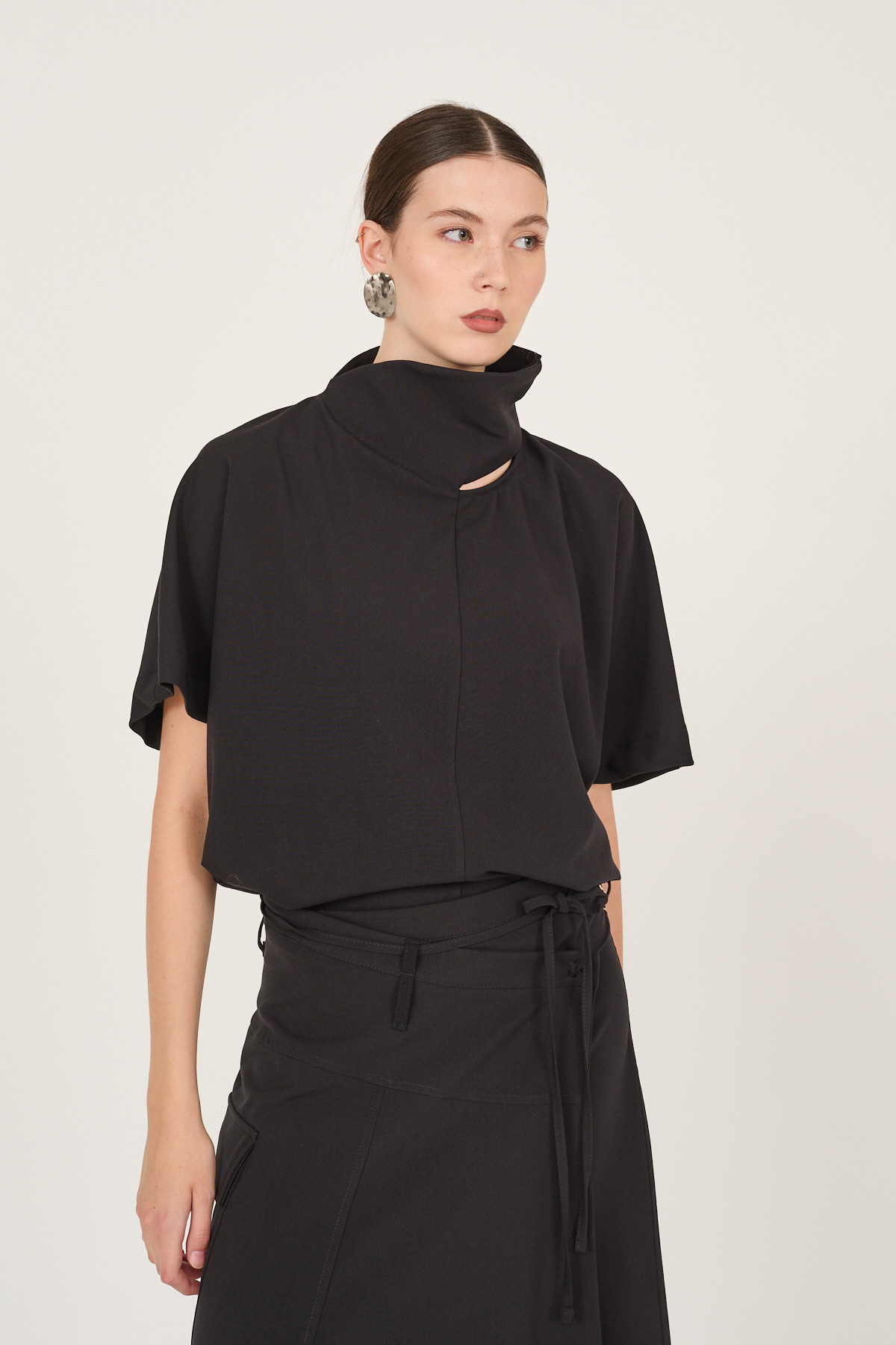 casacca-con-collo-alto-m40f1116-01-webout.jpg