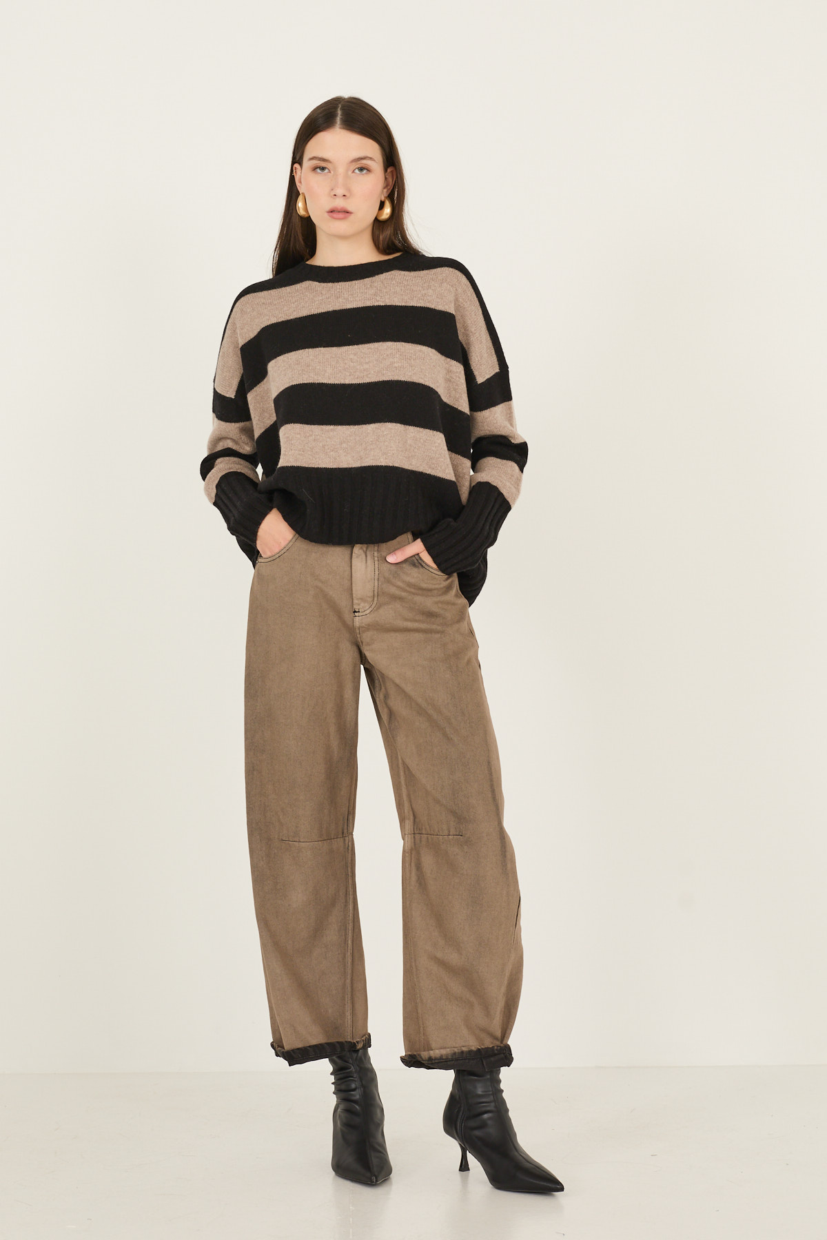 denim-gaya-m40f0771-01-weba.jpg