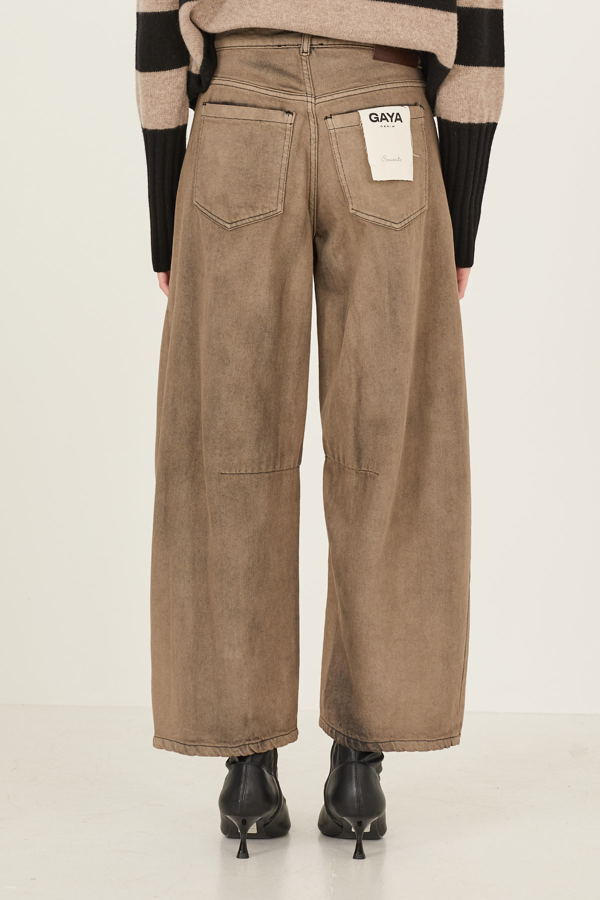 denim-gaya-m40f0771-01-webf.jpg