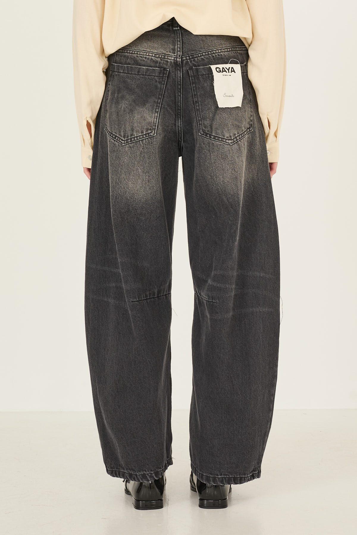 denim-gaya-m40f0868-01-webd.jpg