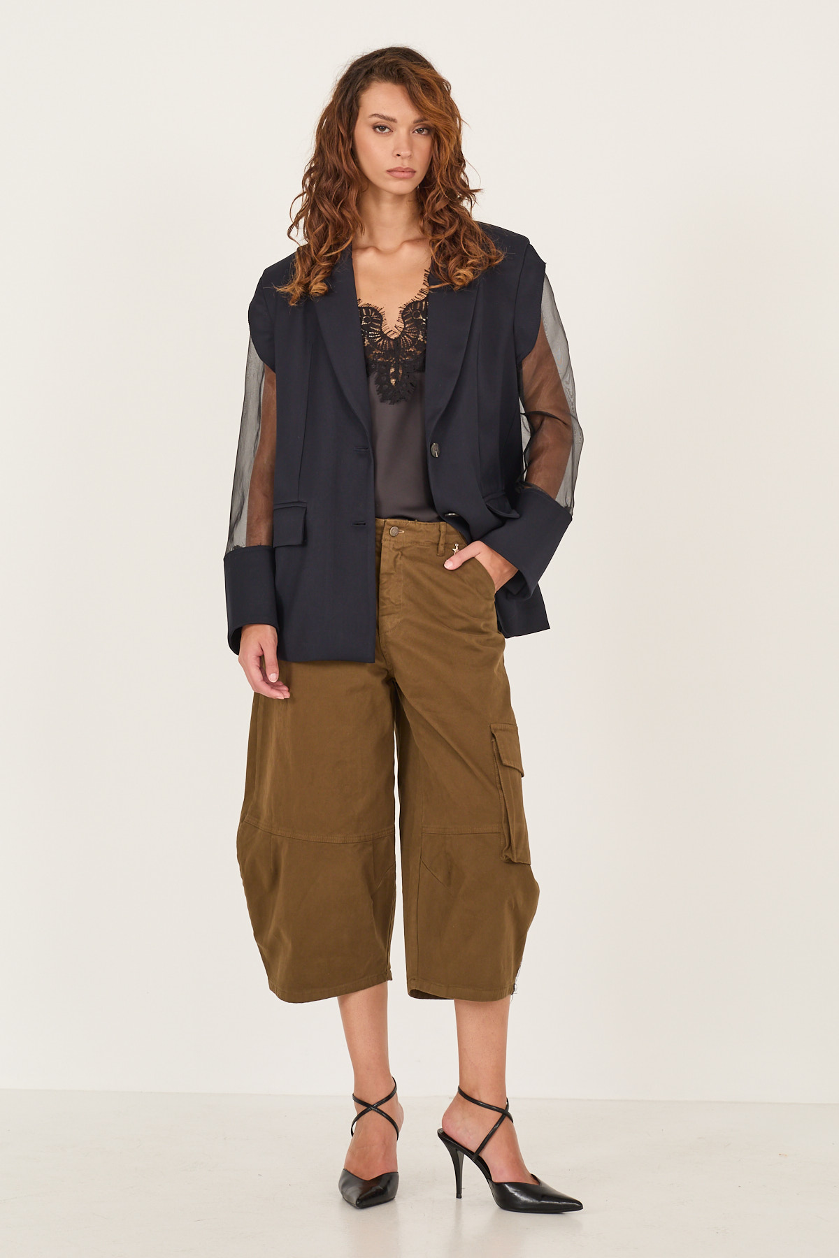 giacca-con-maniche-in-organza-s40m1042-73-webr.jpg