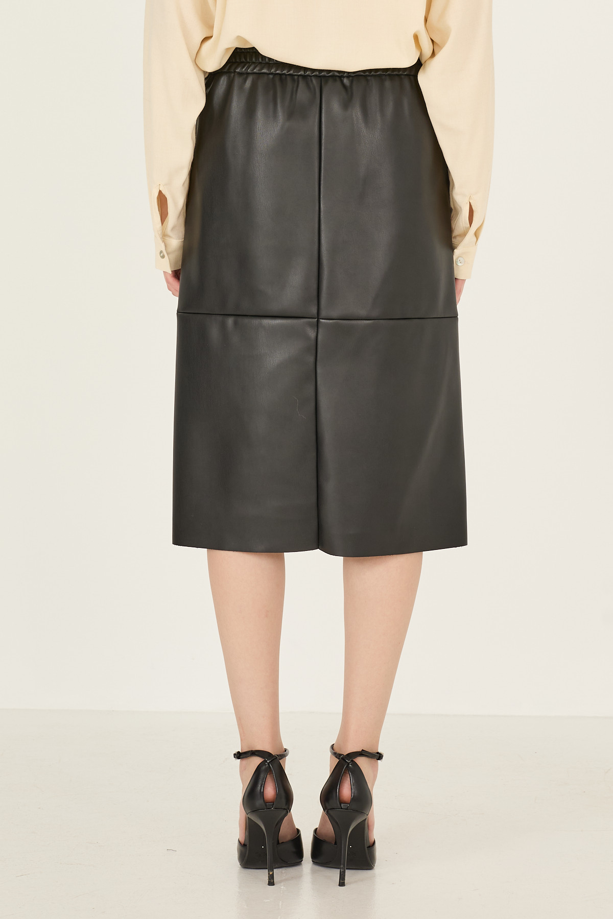 gonna-ecopelle-con-elastico-in-vita-w40s0522-01-webd.jpg