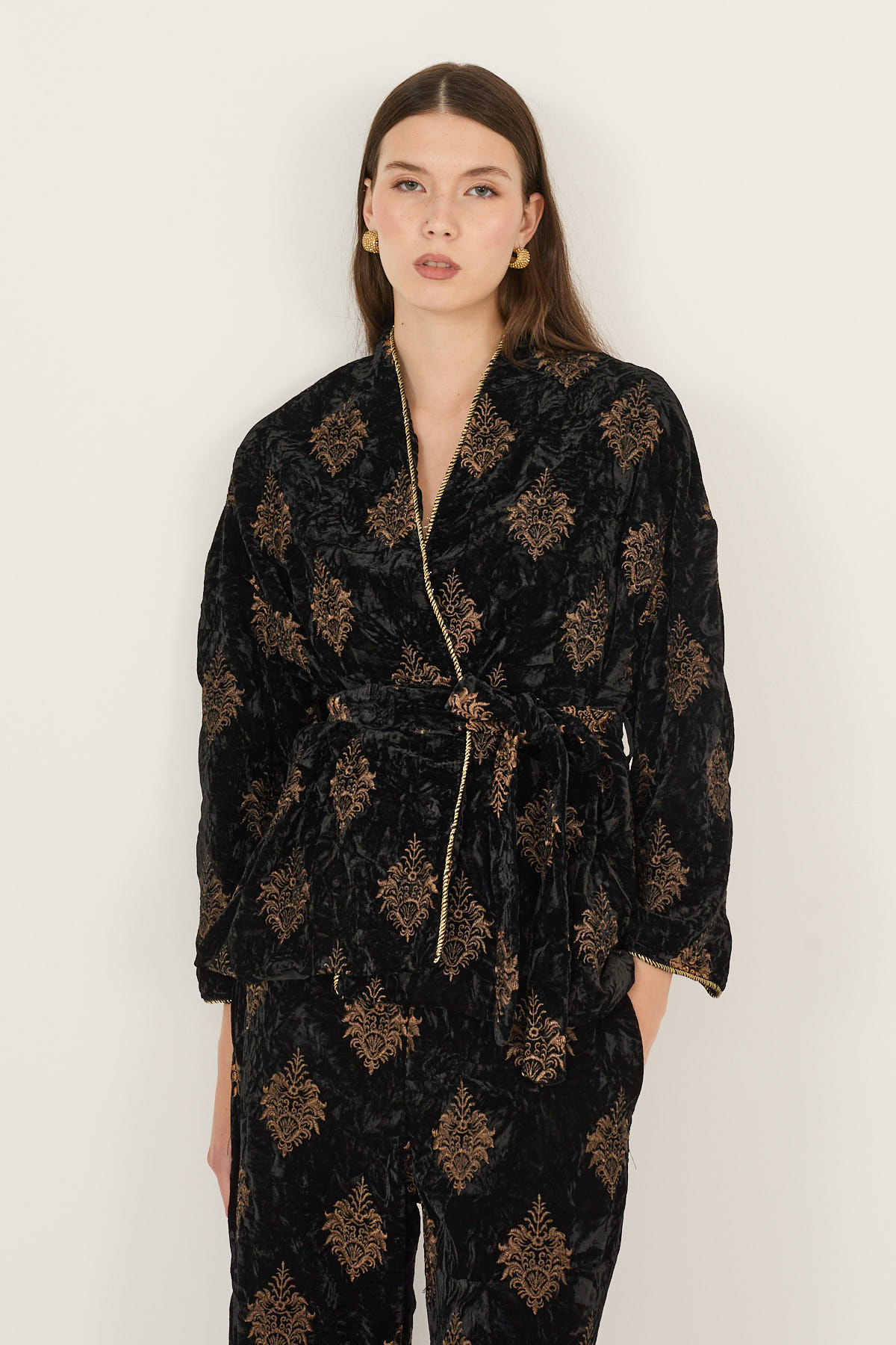 kimono-in-velluto-s40m0917-01-webd.jpg